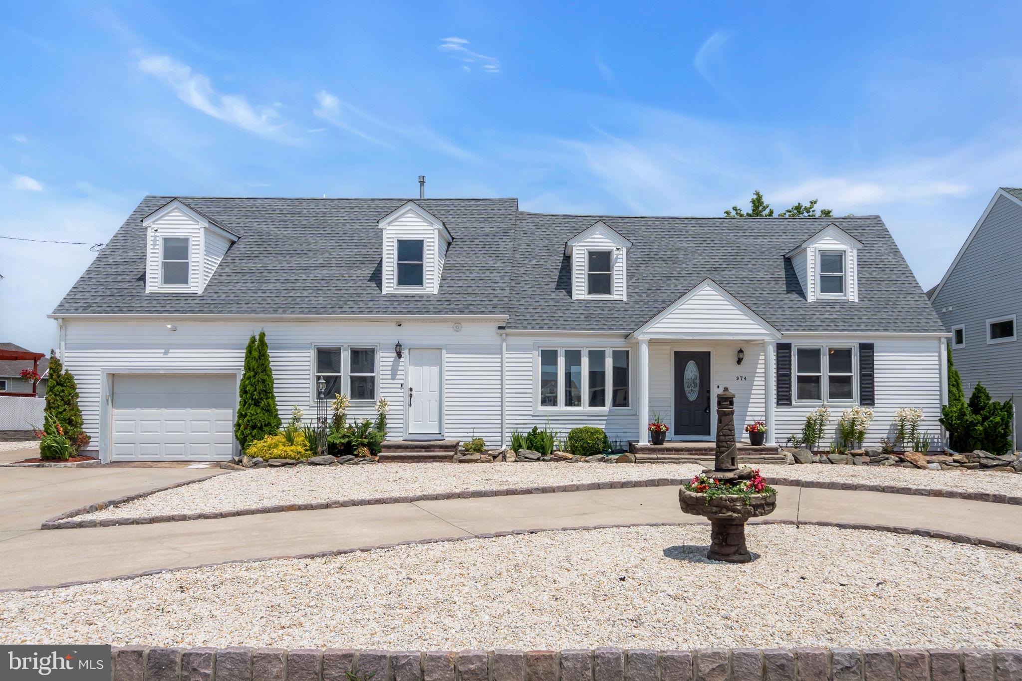 974 Capstan Dr, Forked River, NJ 08731