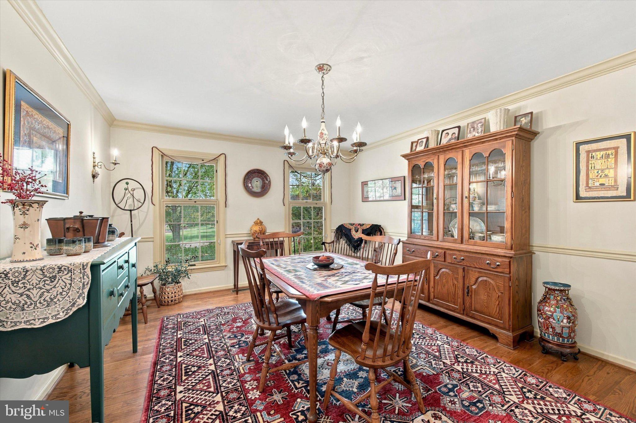10 Manor Ln, Phoenixville, PA 19460 photo