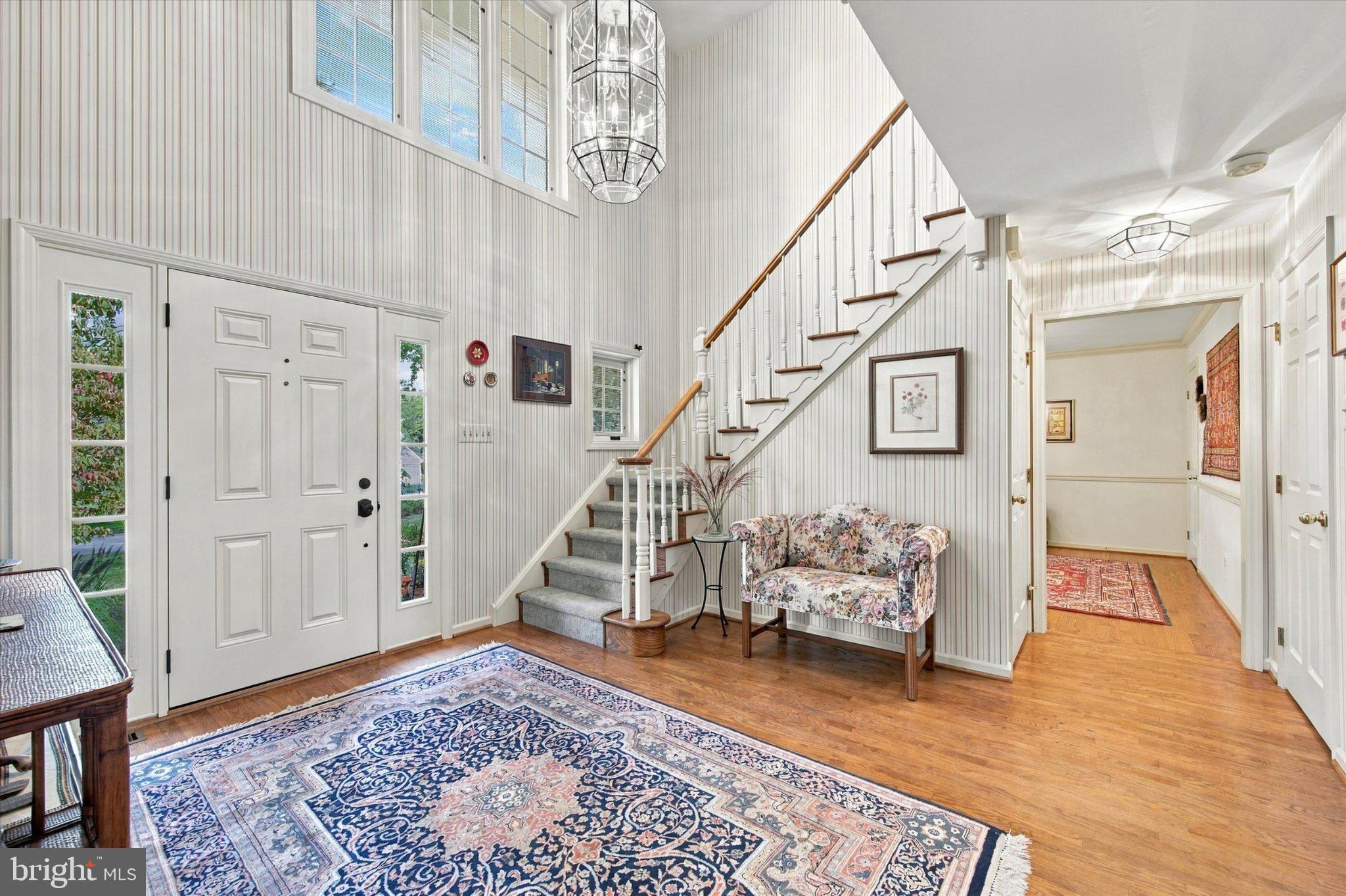 10 Manor Ln, Phoenixville, PA 19460 photo
