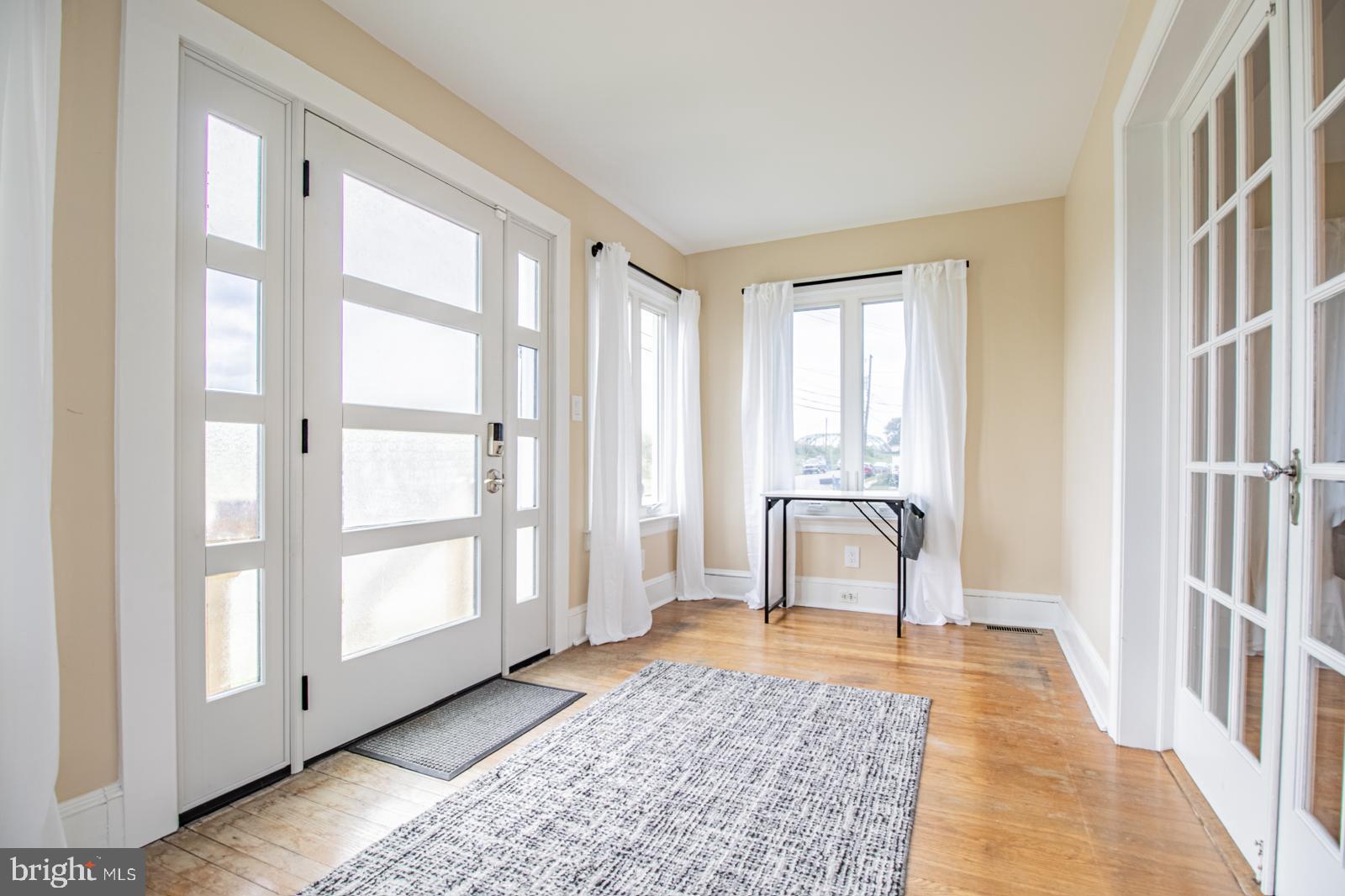 117 Park Ave, Morrisville, PA 19067 photo