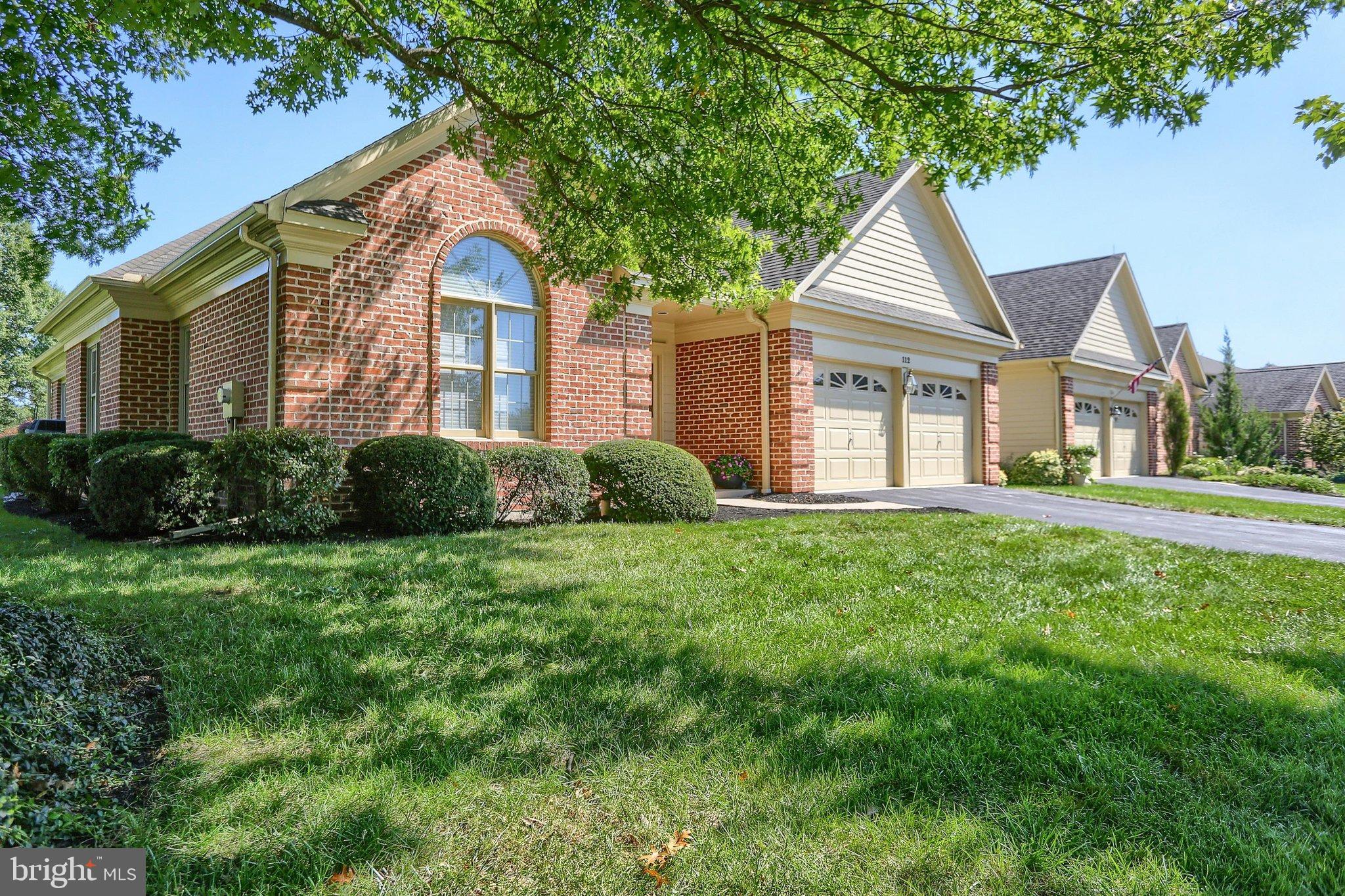 112 Almond Dr, Hershey, PA 17033 photo