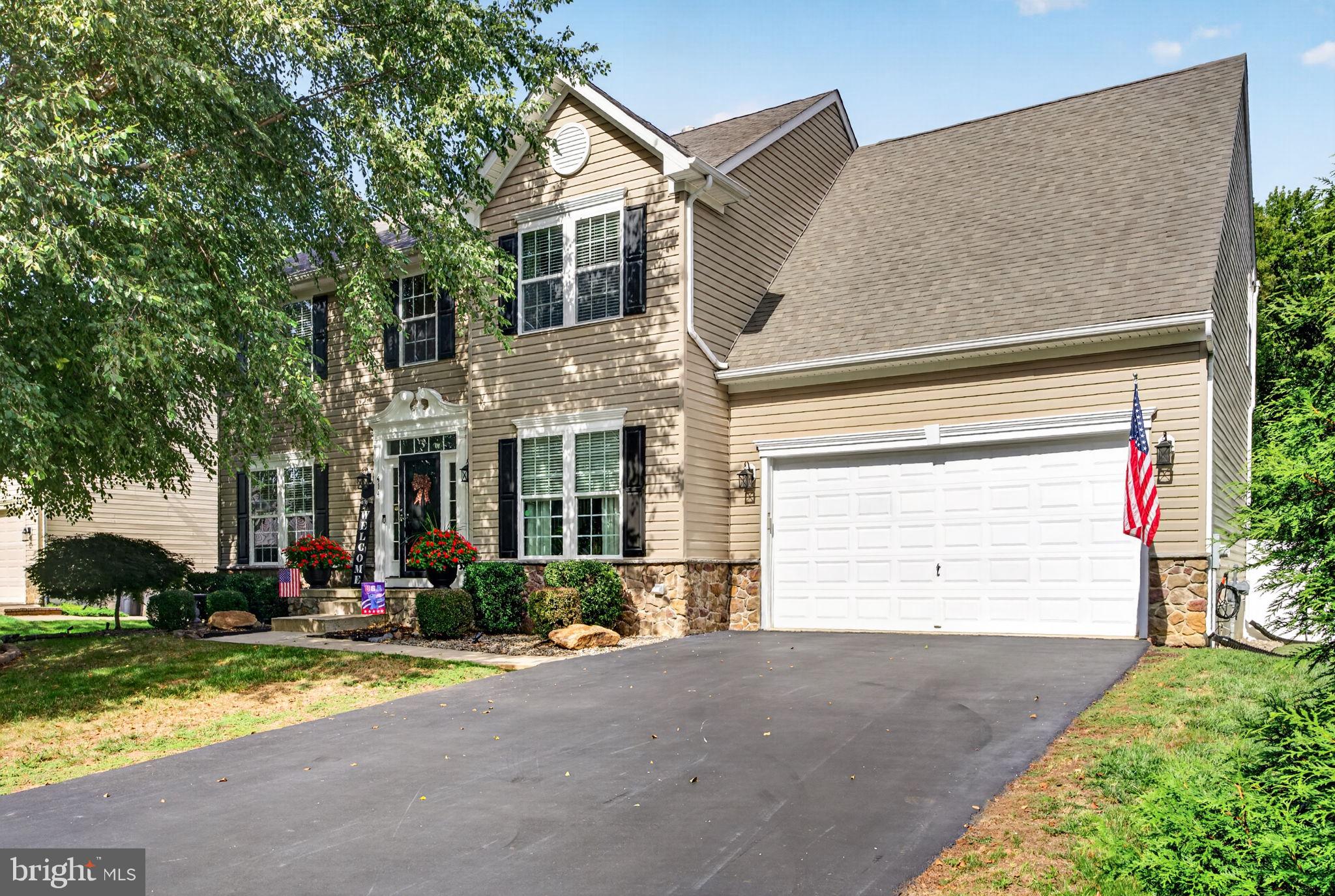 414 Arnold Dr, Florence, NJ 08518