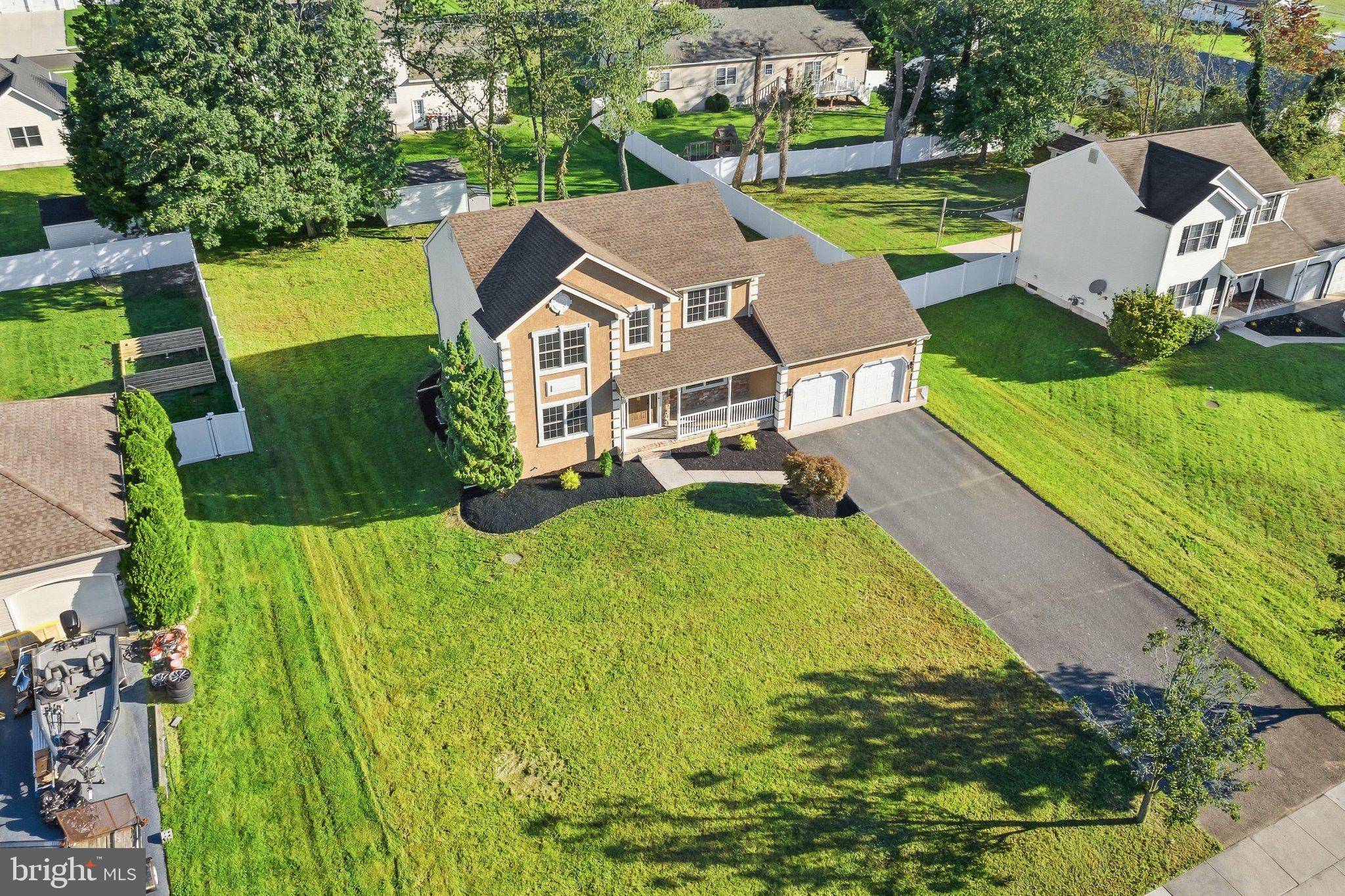 520 Kristian Dr, Vineland, NJ 08360 photo