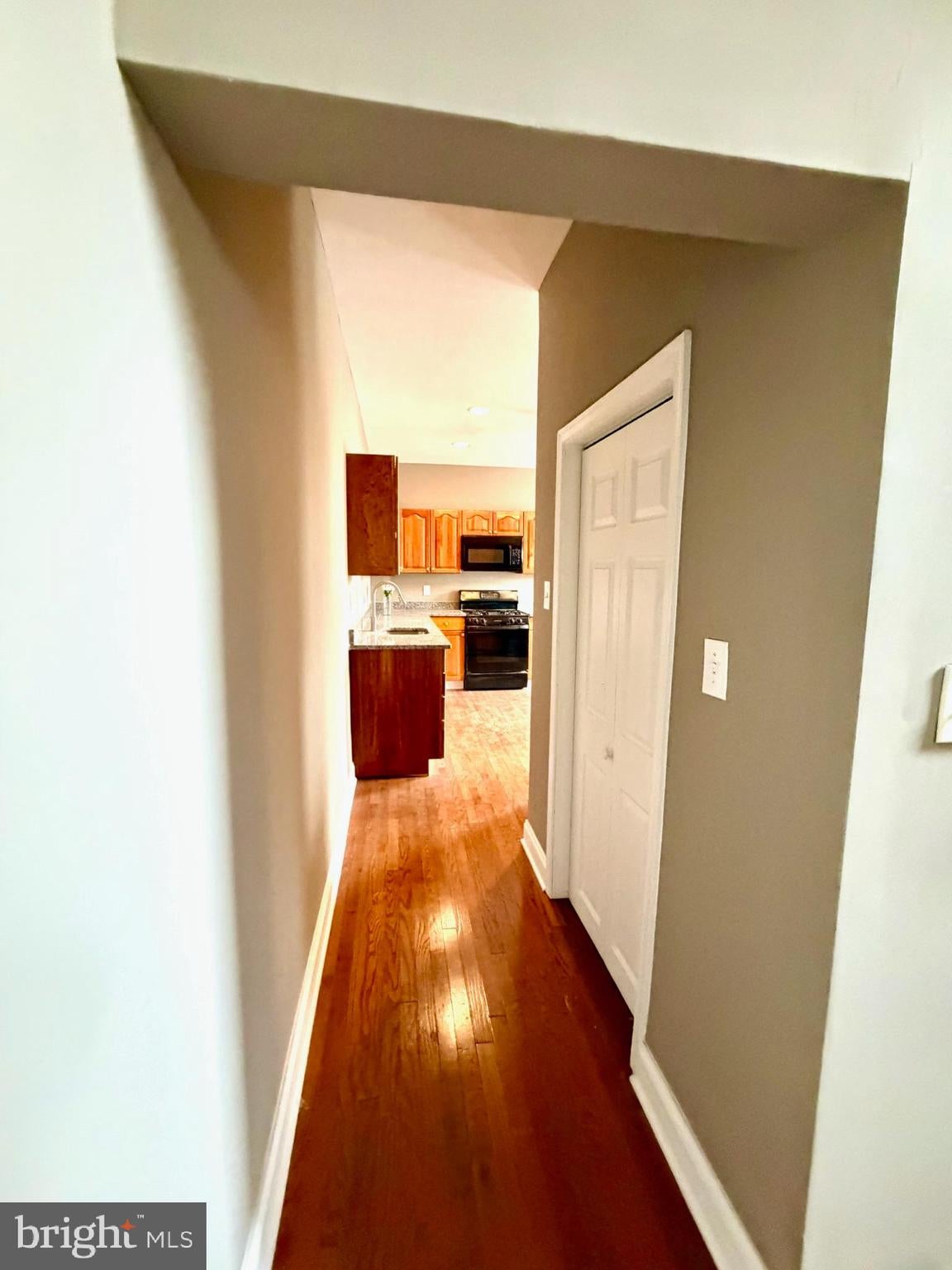 639 S Conkling St, Baltimore, MD 21224 photo