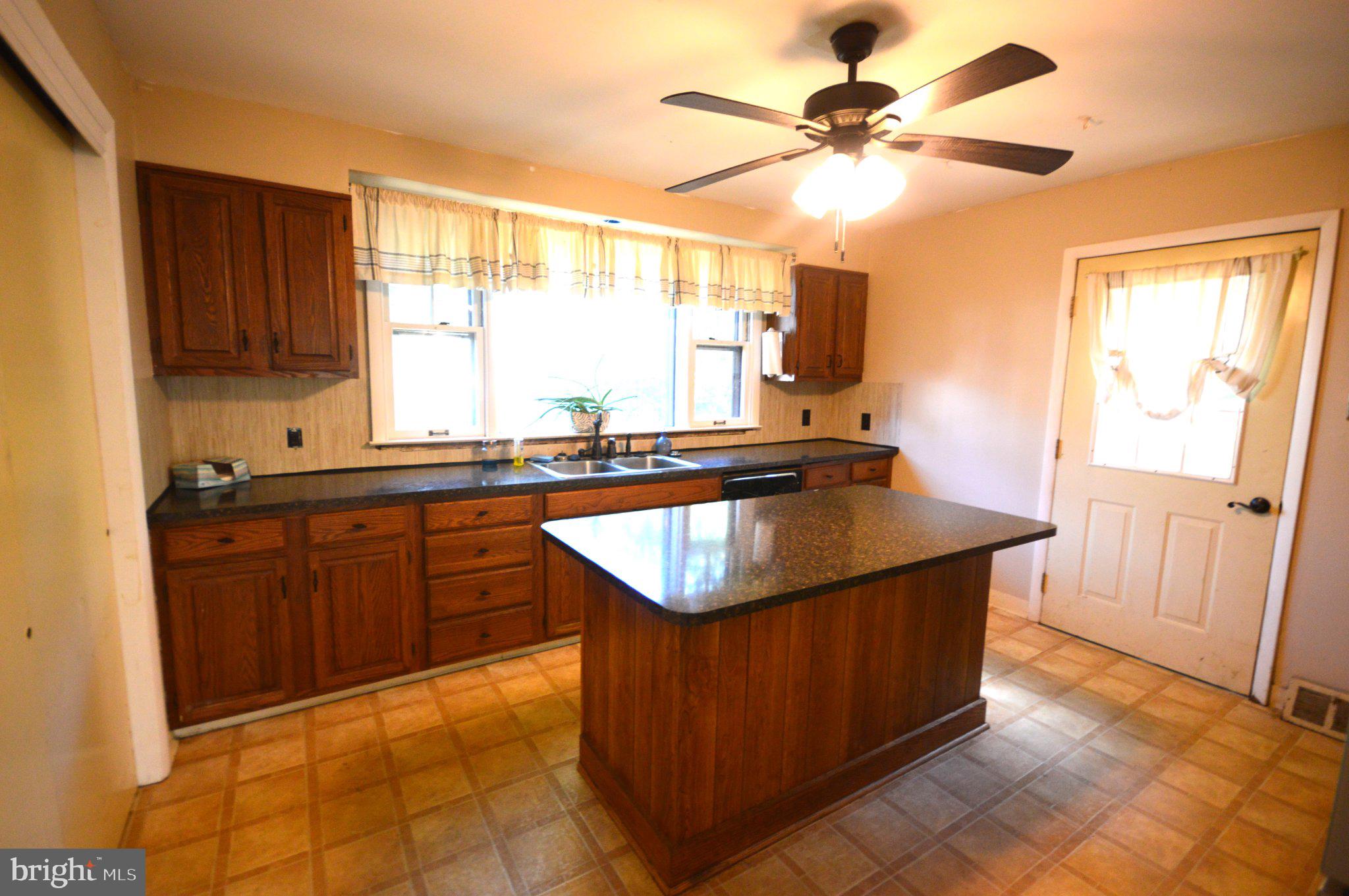 435 N Five Points Rd, West Chester, PA 19380 photo