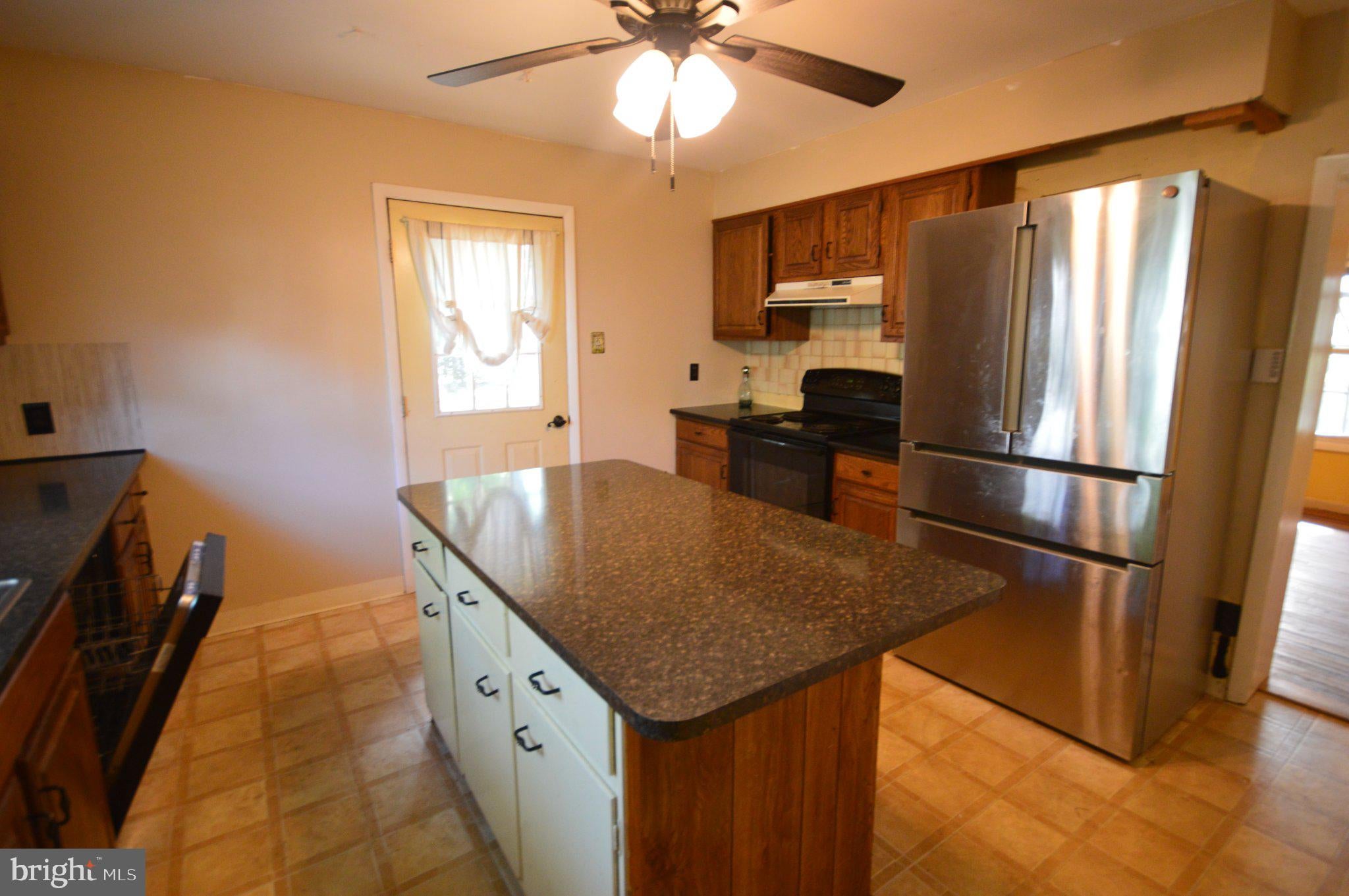 435 N Five Points Rd, West Chester, PA 19380 photo