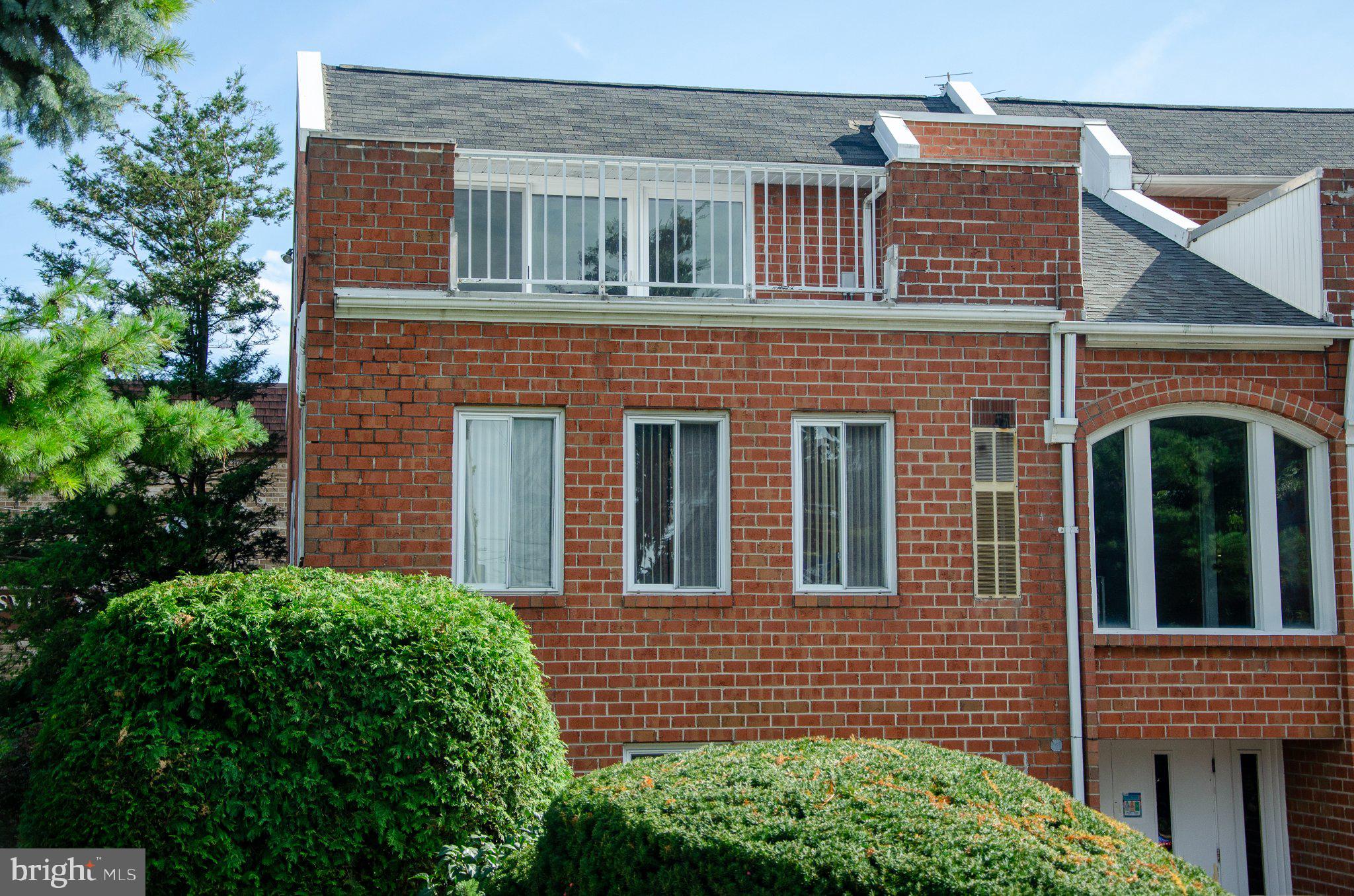 12021 Bustleton Ave, Philadelphia, PA 19116