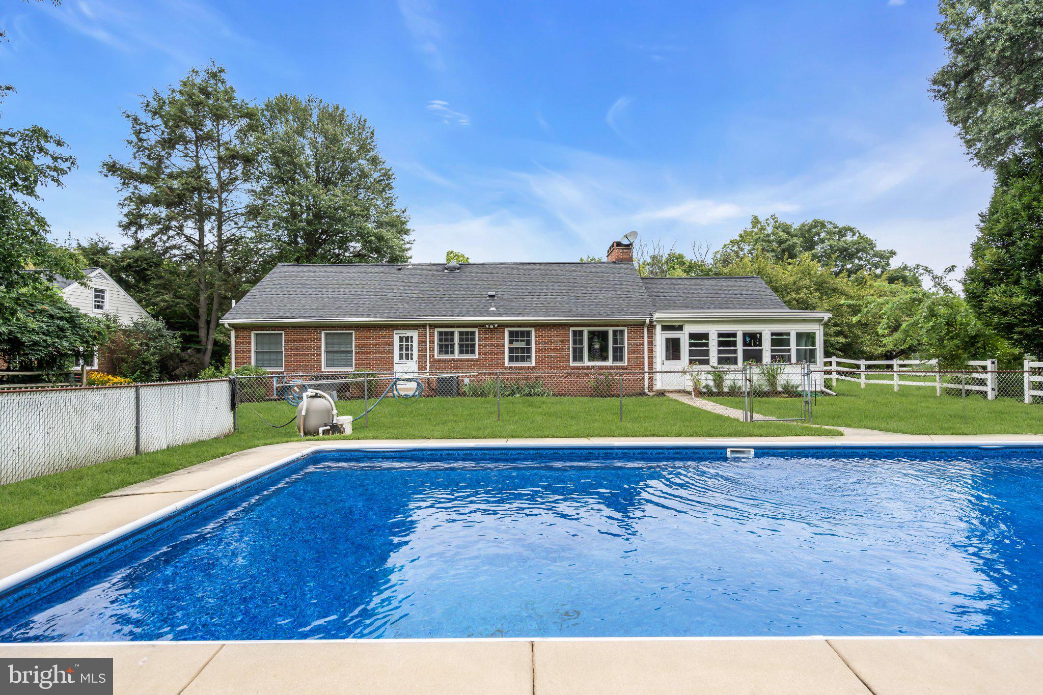 402 Washington Crossing Pennington Rd, Titusville, NJ 08560 photo