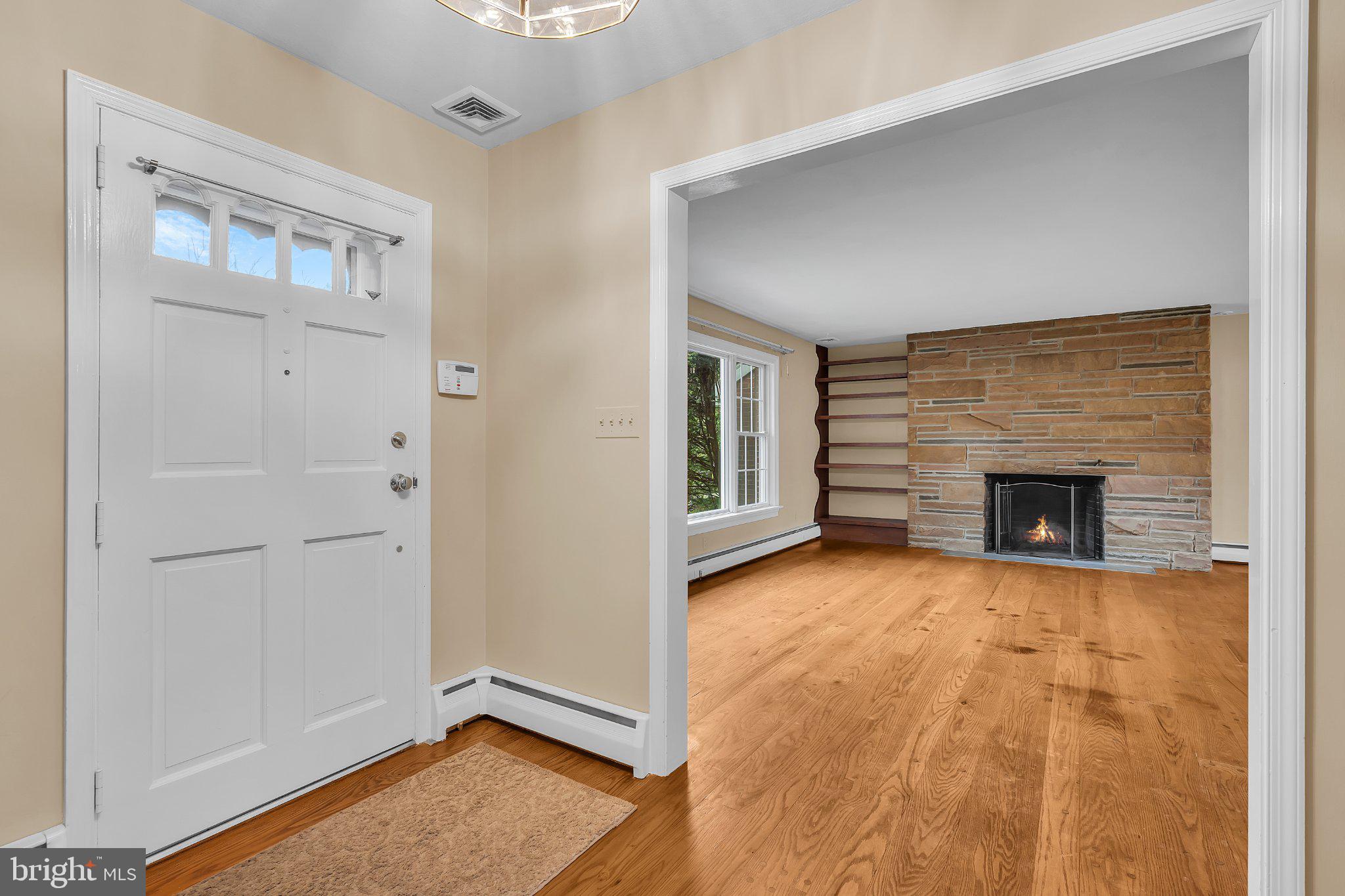 402 Washington Crossing Pennington Rd, Titusville, NJ 08560 photo