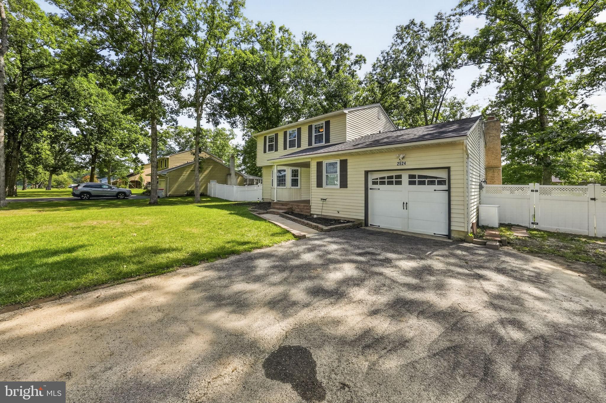 2524 Brookfield St, Vineland, NJ 08361