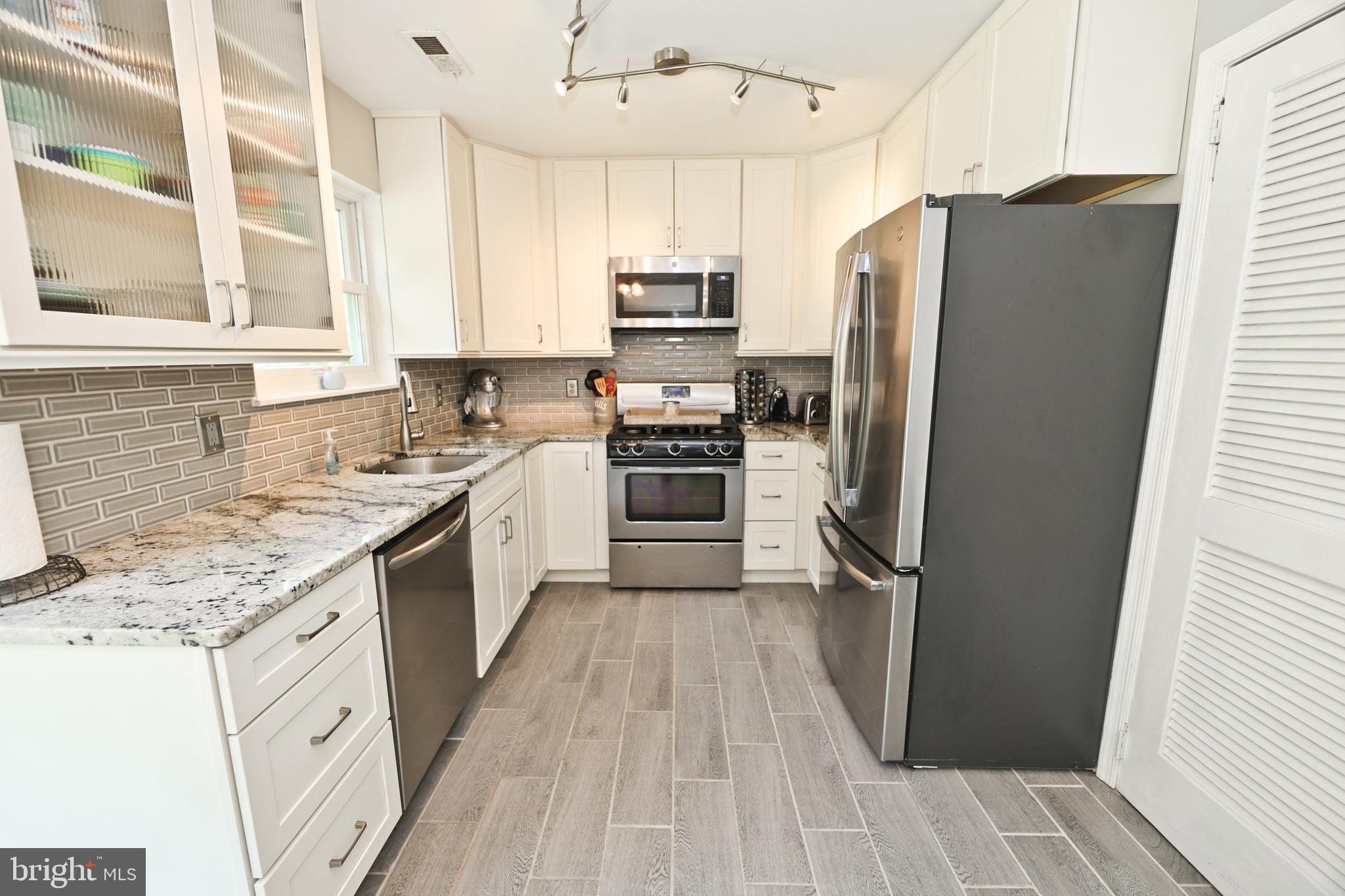106 Stephanie Ln, Collegeville, PA 19426 photo