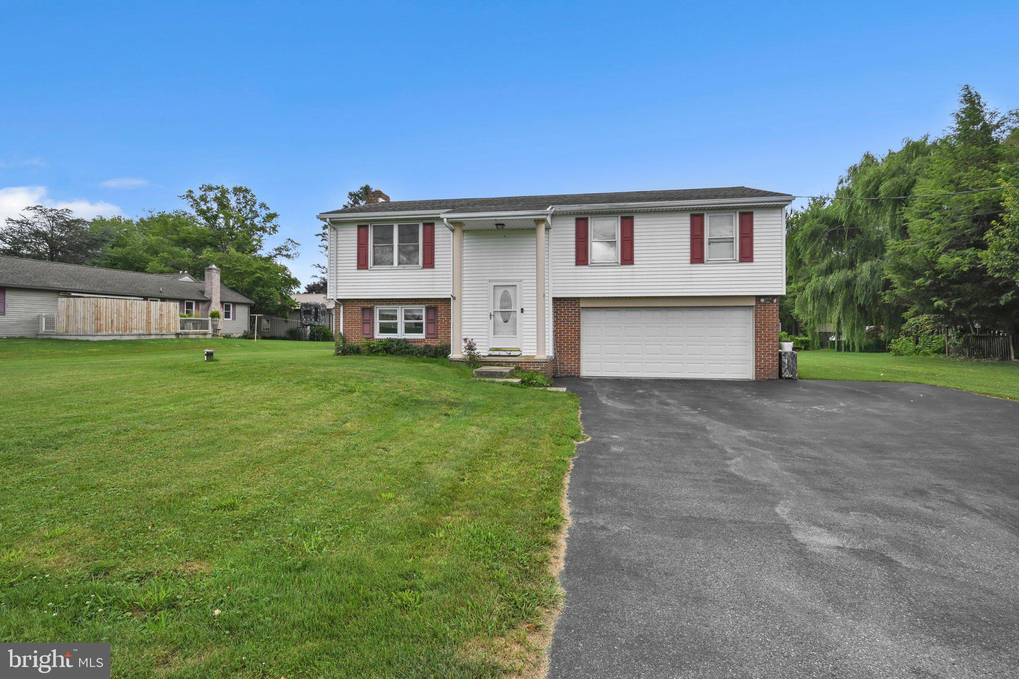 729 Lititz Rd, Manheim, PA 17545 photo