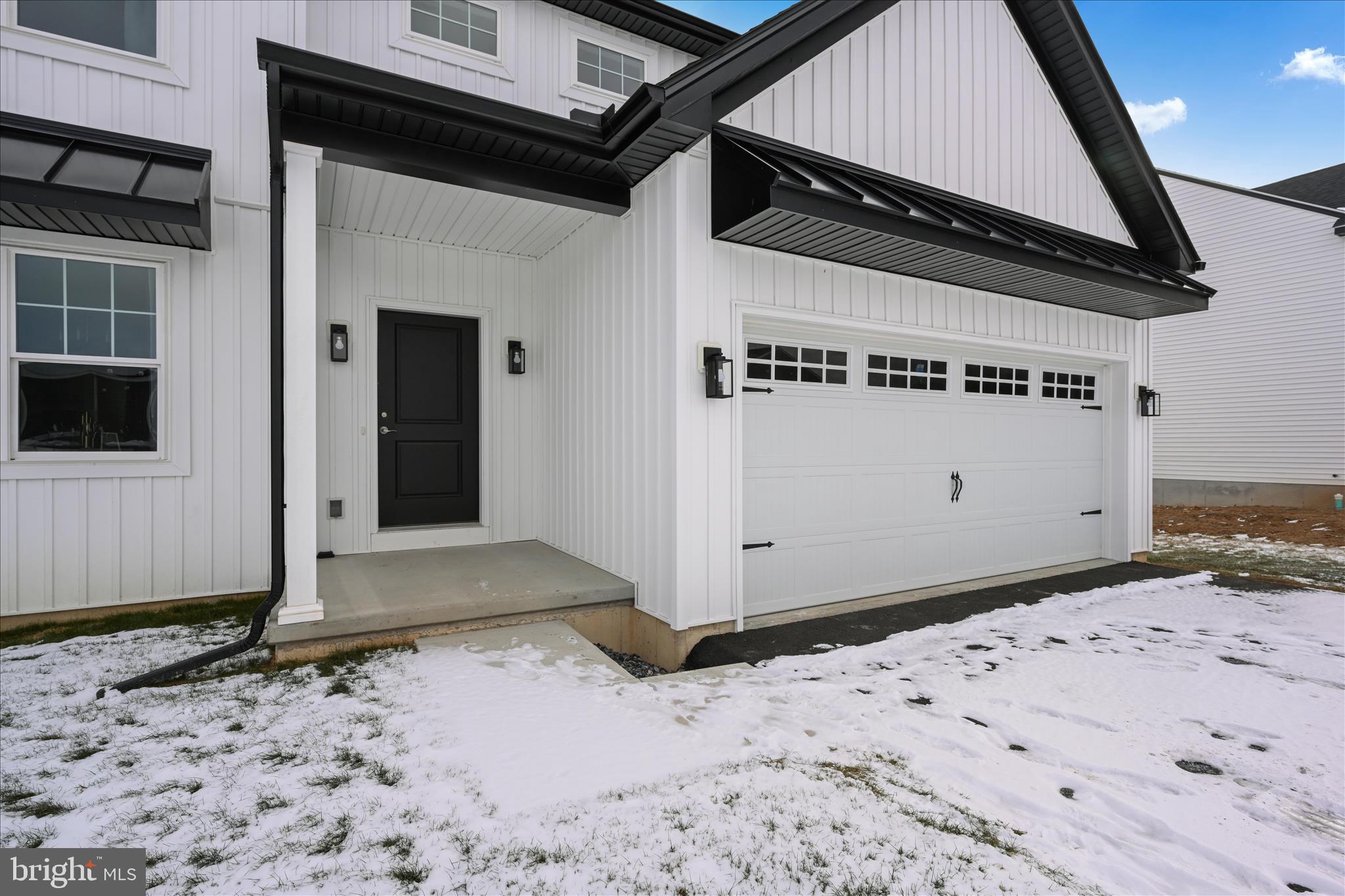 229 Pilgrim Dr, Lancaster, PA 17603 photo