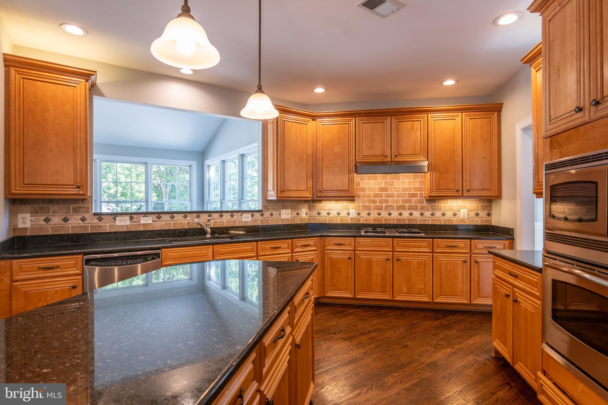 20262 Kiawah Island Dr, Ashburn, VA 20147 photo