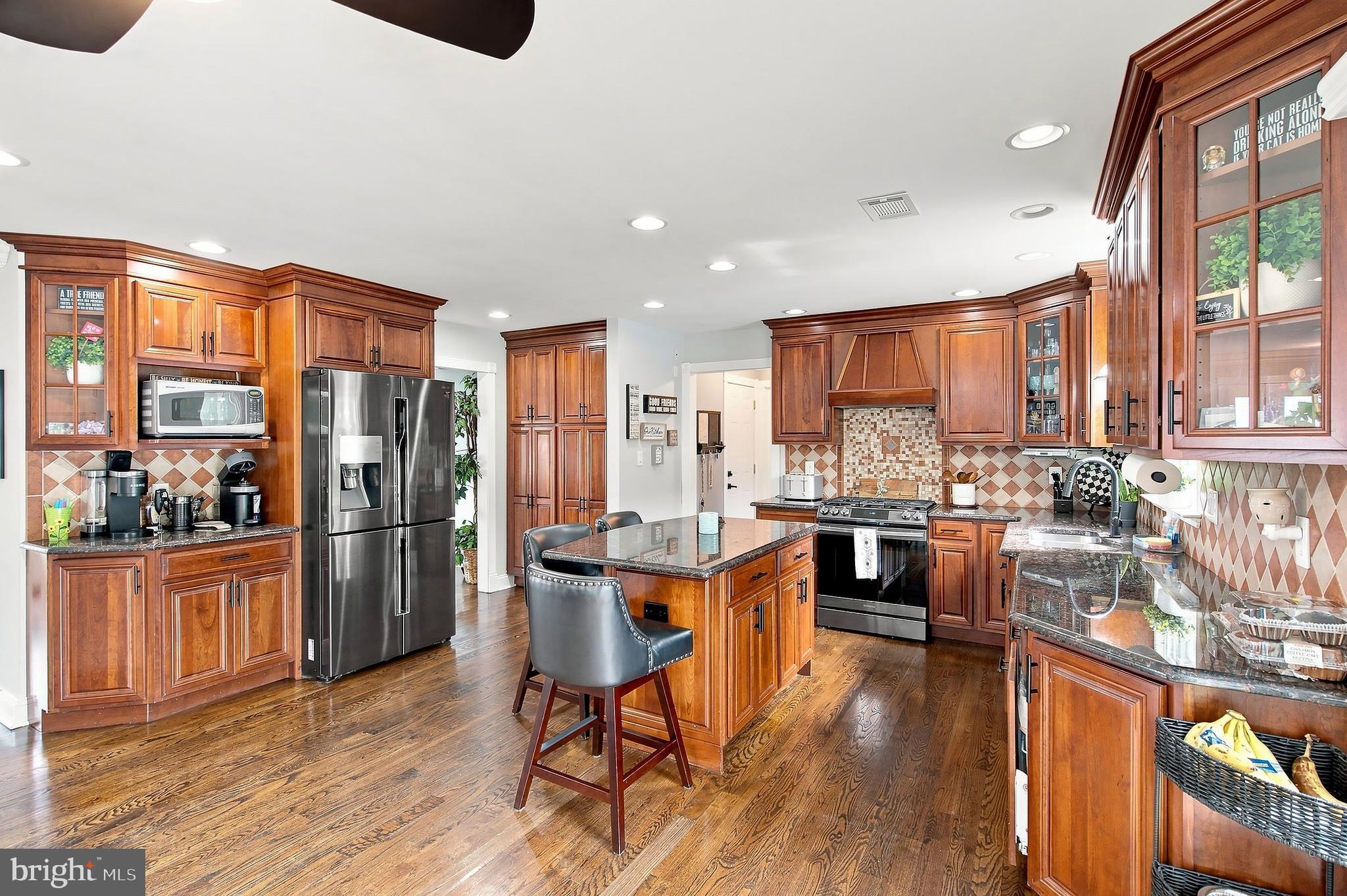 716 Opatut Ct, Toms River, NJ 08753 photo
