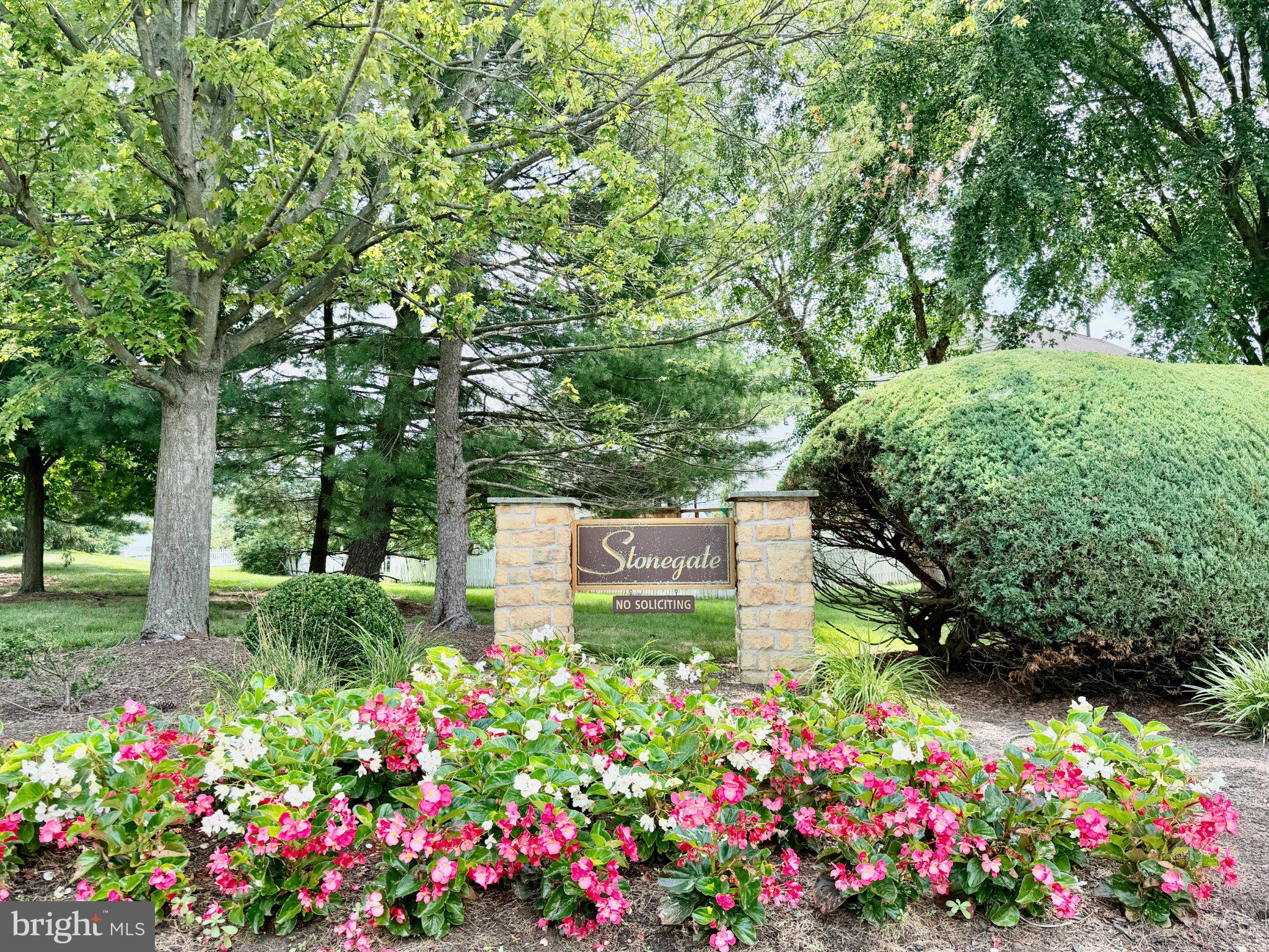 3 Quarry Ct, Hightstown, NJ 08520 photo