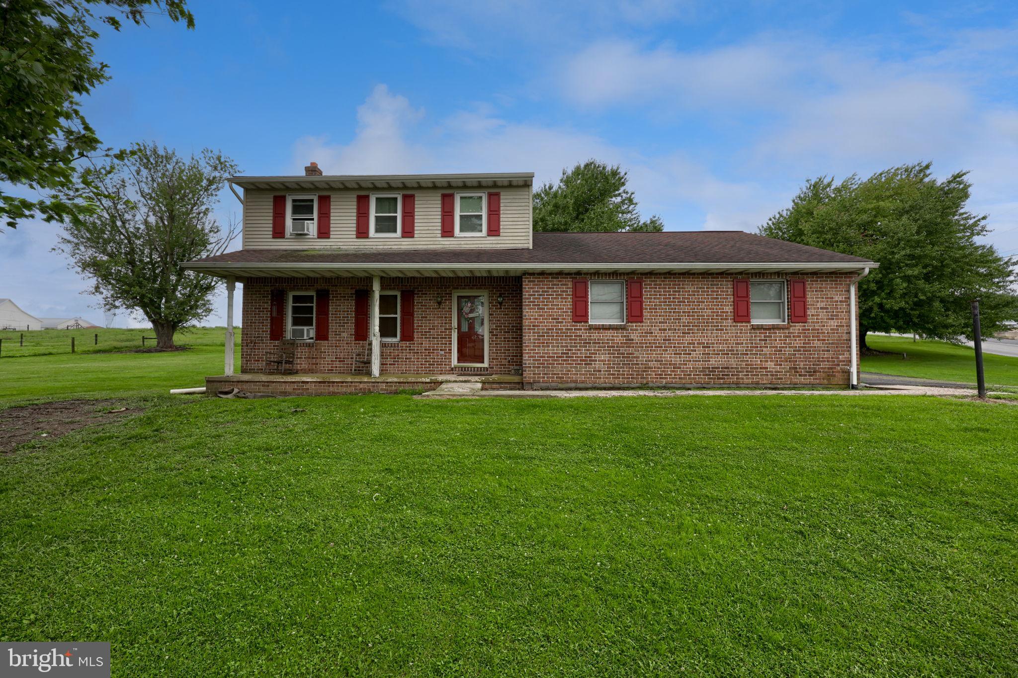 1920 Rockvale Rd, Lancaster, PA 17602 photo
