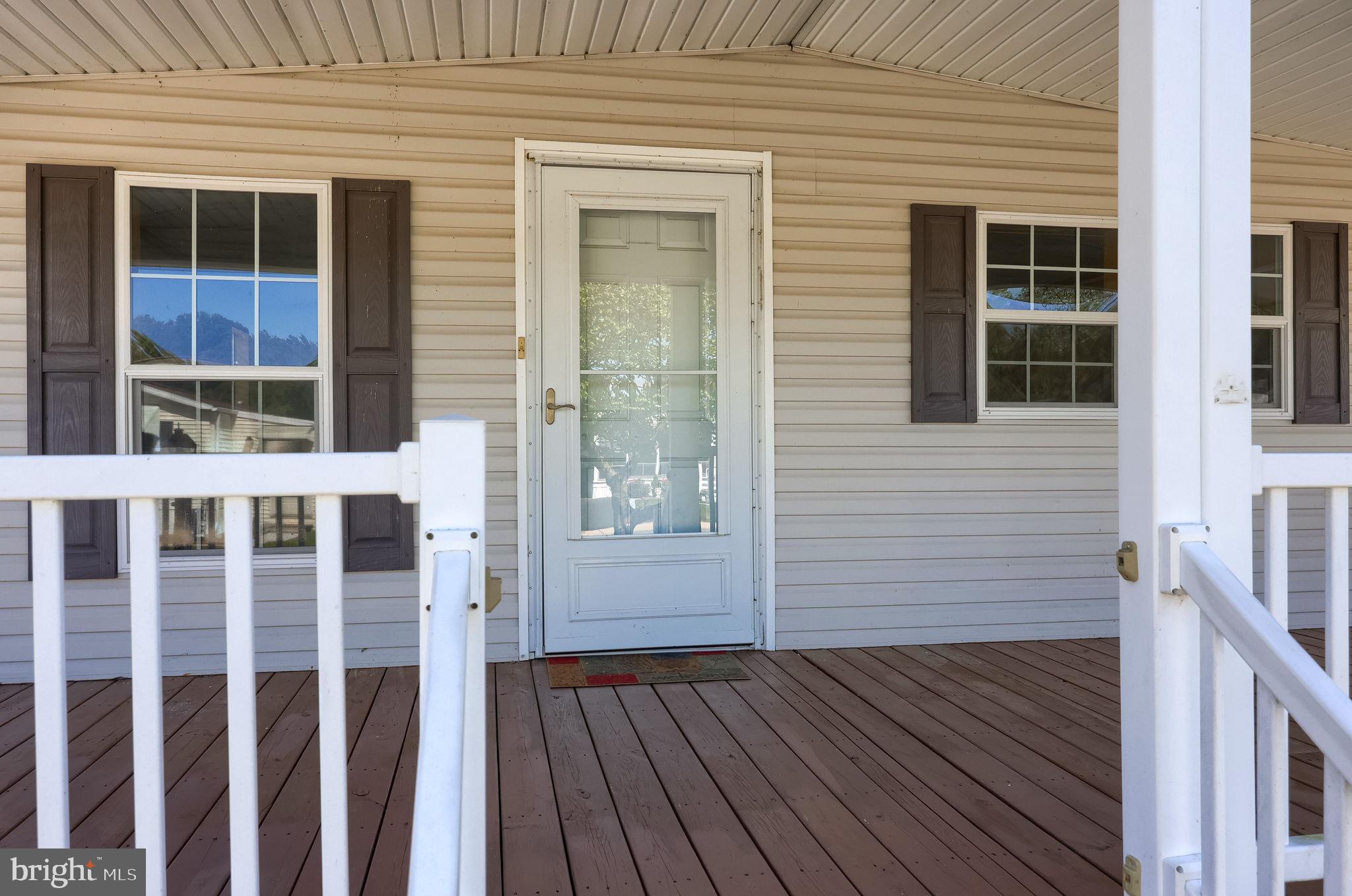 9 Ridgewood Mnr, Manheim, PA 17545 photo