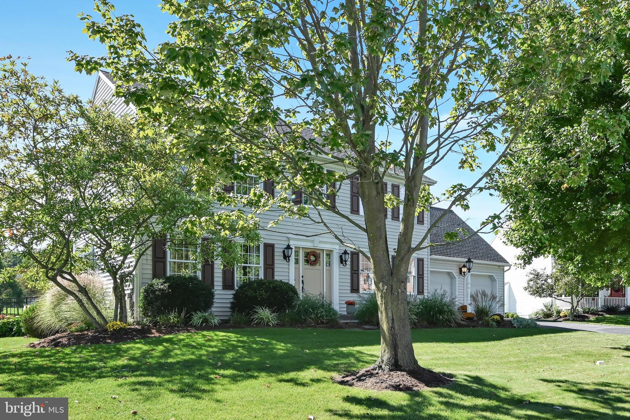 42 Manor Cir, Palmyra, PA 17078 photo