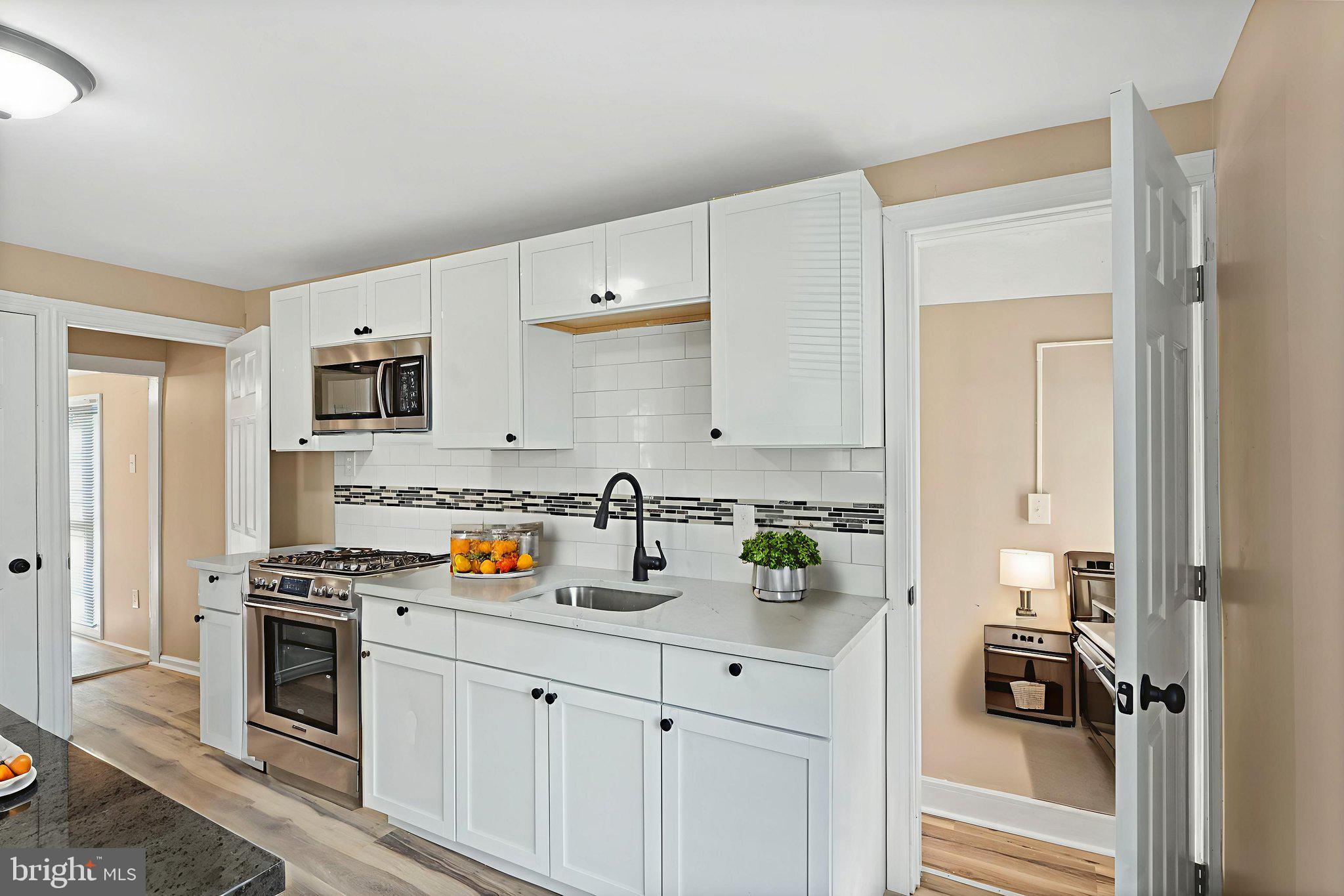 50 Pine St, Beverly, NJ 08010 photo