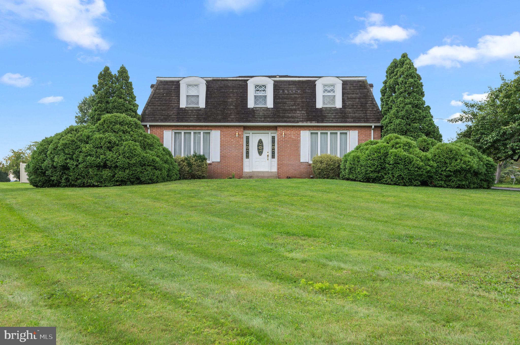 778 Lederach Cross, Lederach, PA 19450