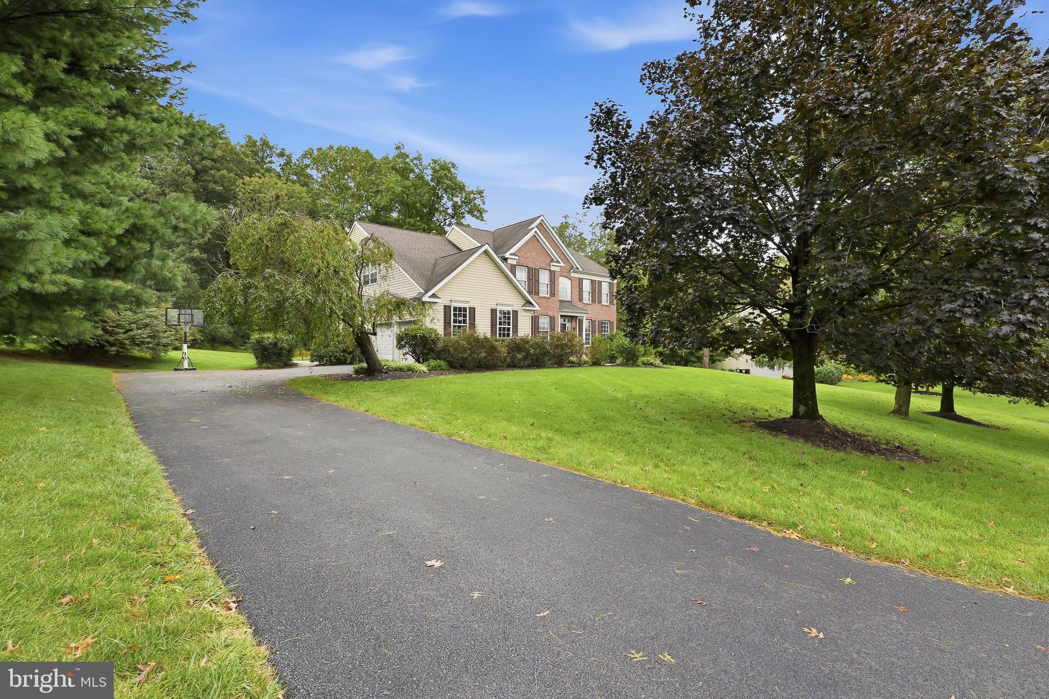 501 Falcon Dr, Kennett Square, PA 19348 photo