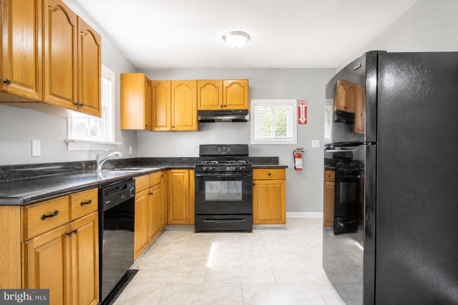 203 Blue Jay Ln, Mount Holly, NJ 08060 photo