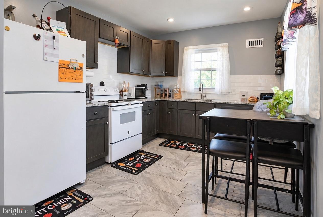 121 S Jackson St, Woodbury, NJ 08096 photo