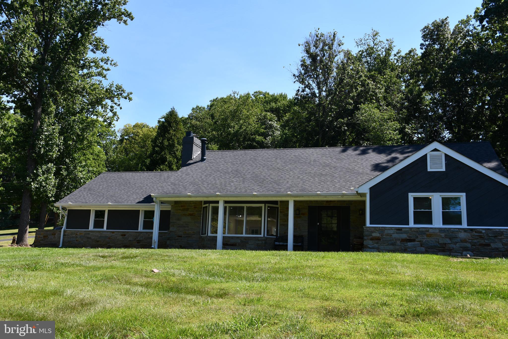 9 Rainbow Ct, Owings Mills, MD 21117 photo