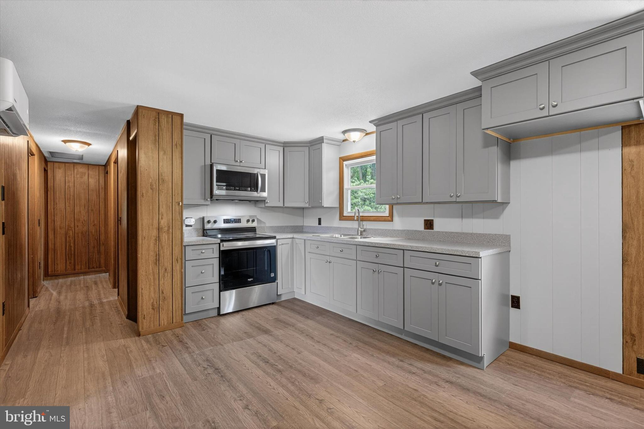 1048 Creek Rd, Manheim, PA 17545 photo
