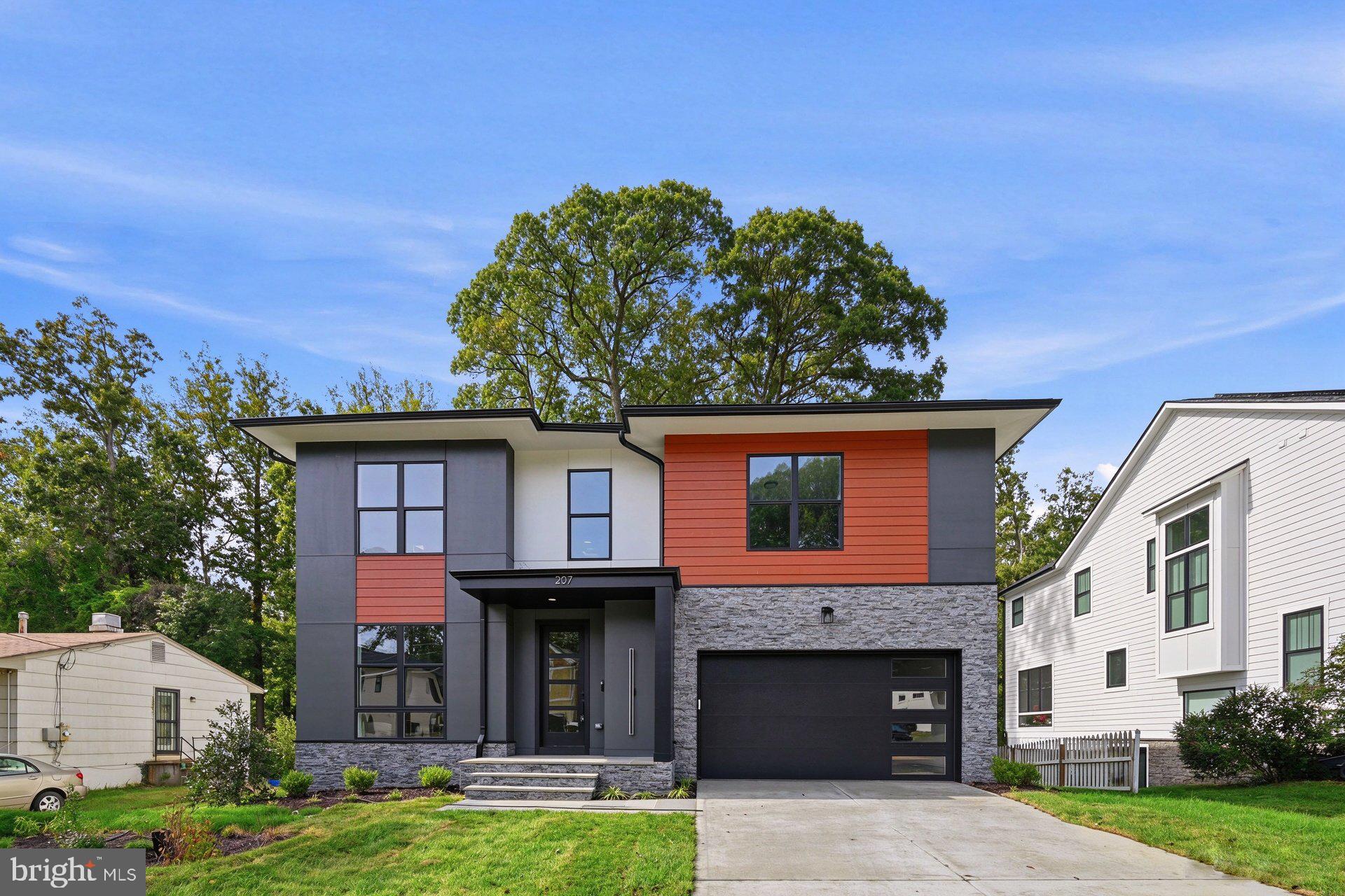 207 Patrick St, Vienna, VA 22180