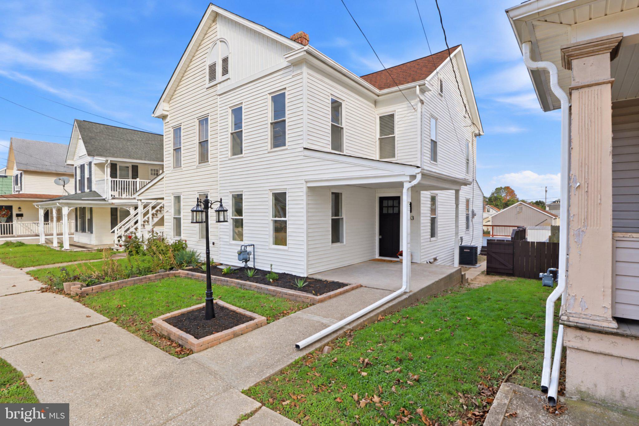 653 Broadway, Hanover, PA 17331