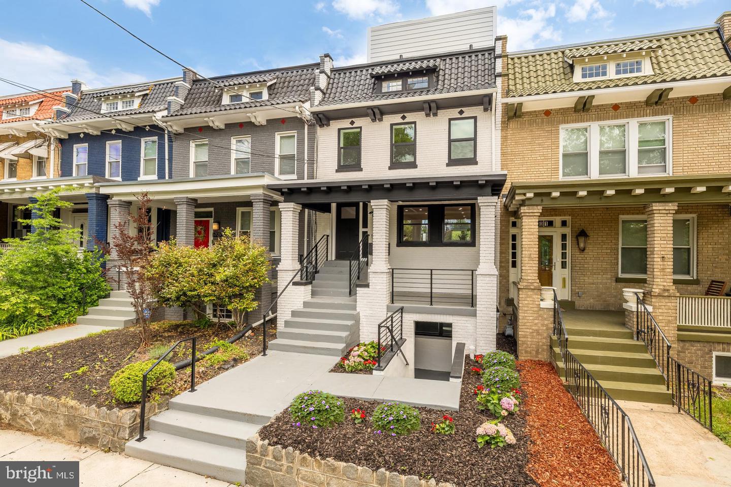 5703 9th St, Washington, DC 20011