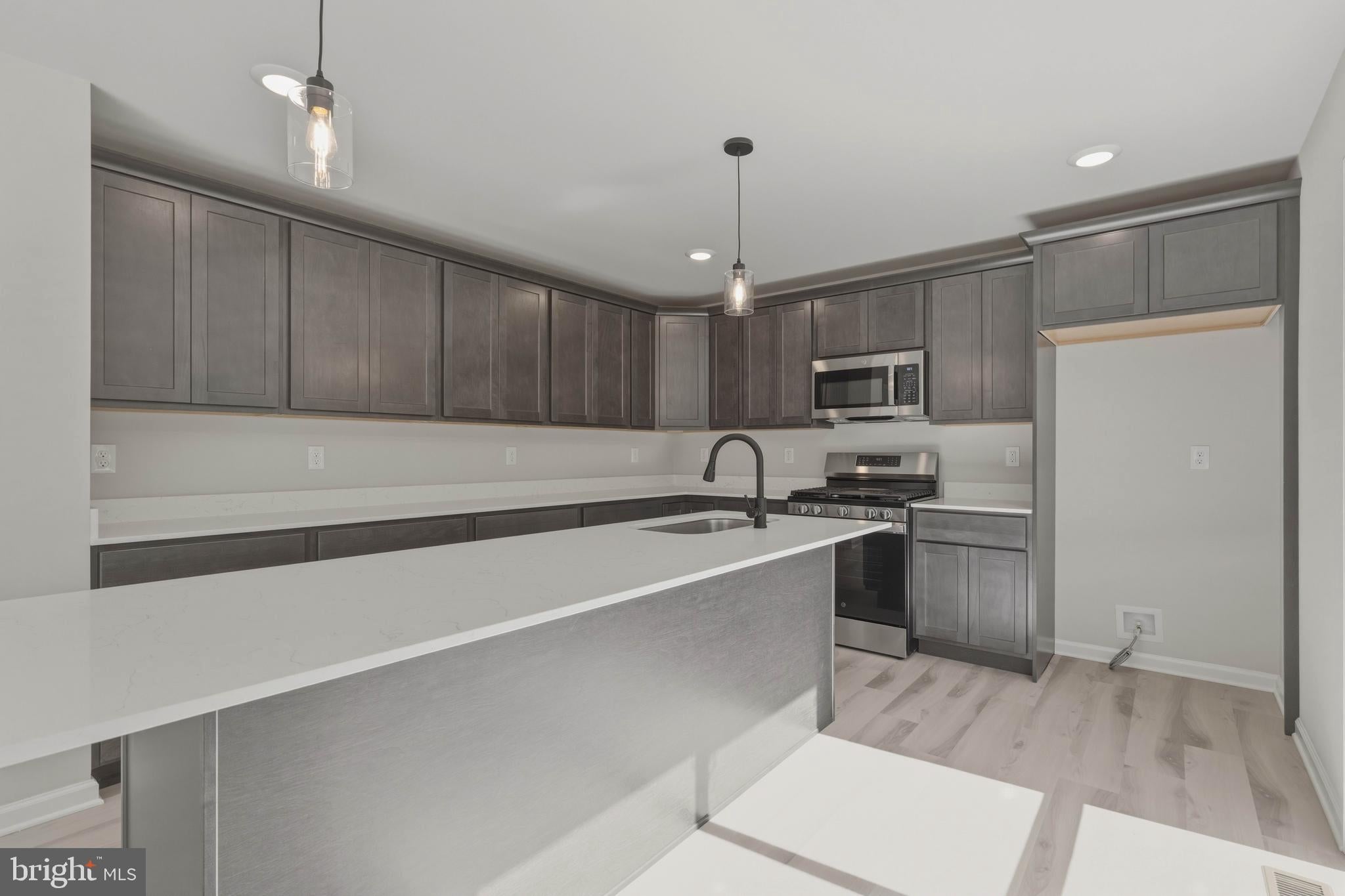 221 Hogbin Rd, Millville, NJ 08332 photo