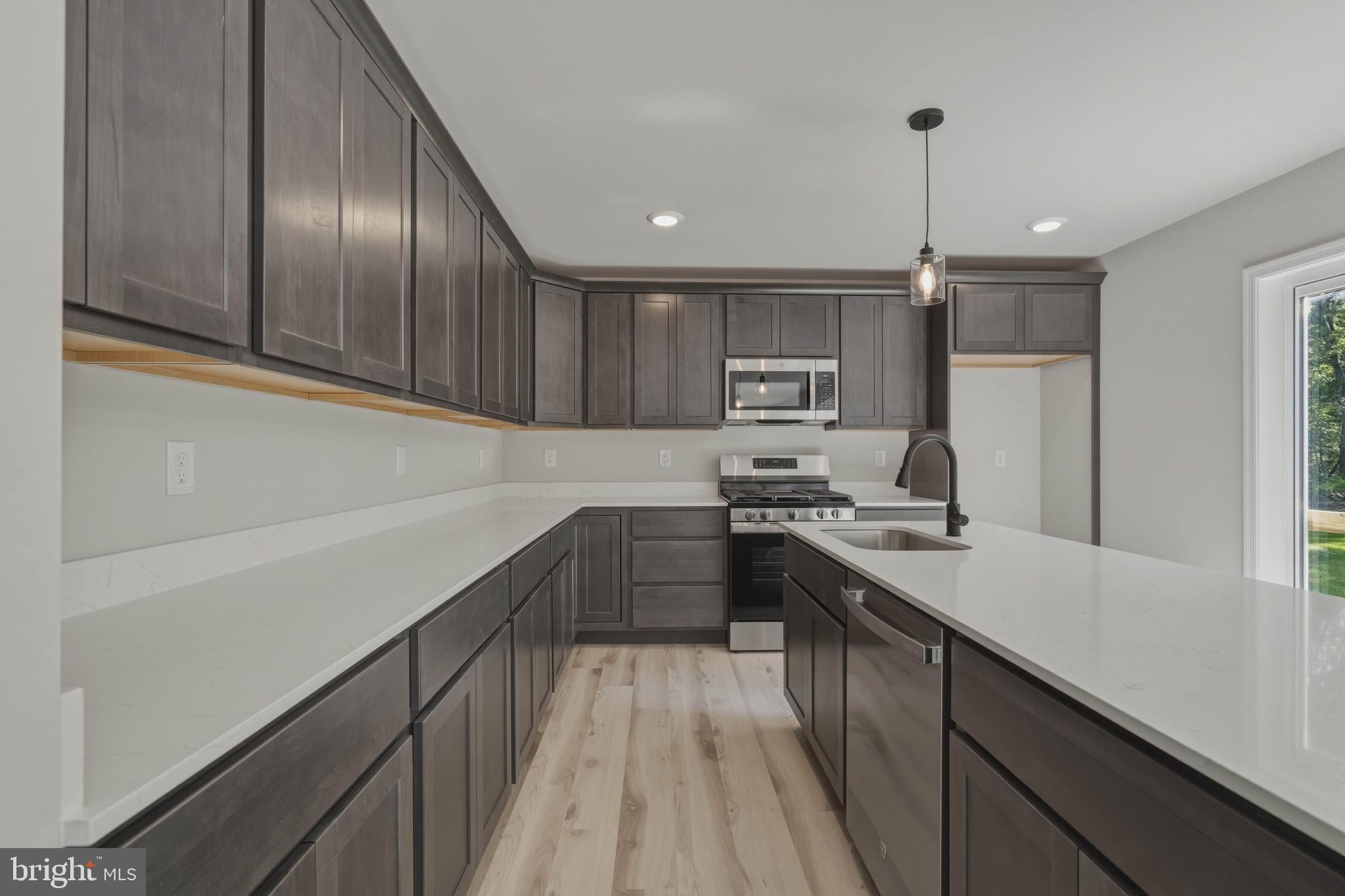 221 Hogbin Rd, Millville, NJ 08332 photo