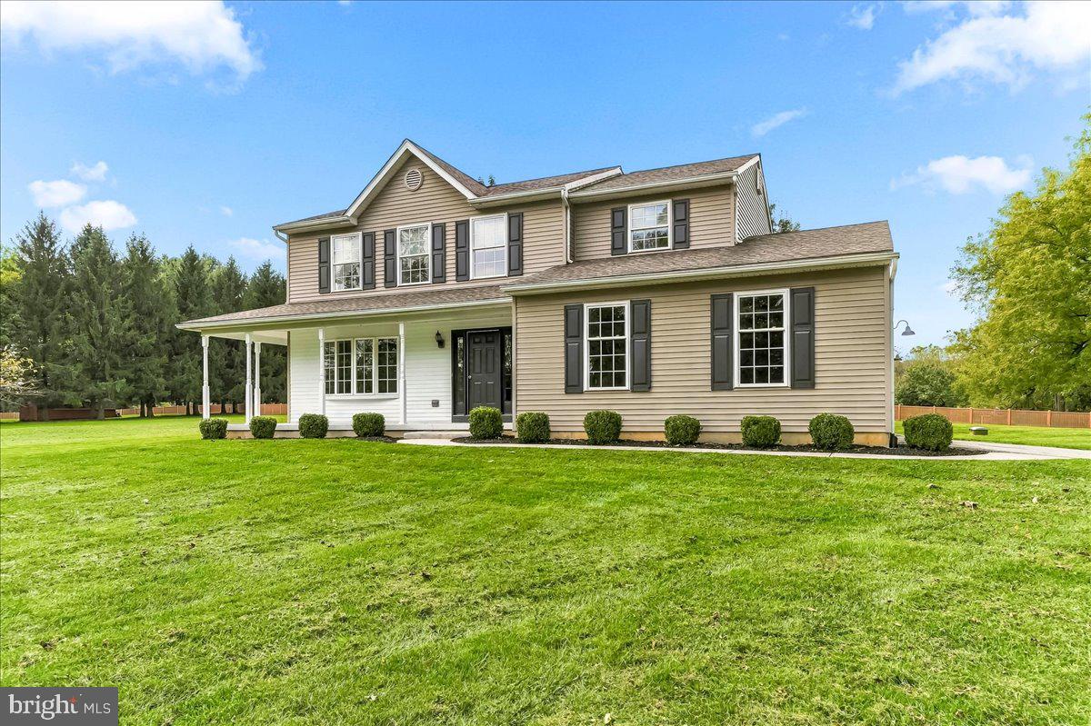359 Woodcrest Rd, West Grove, PA 19390