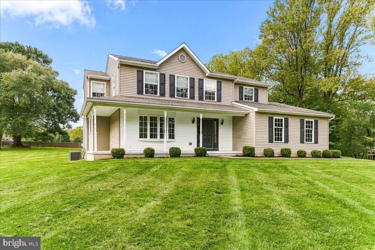 359 Woodcrest Rd, West Grove, PA 19390 photo