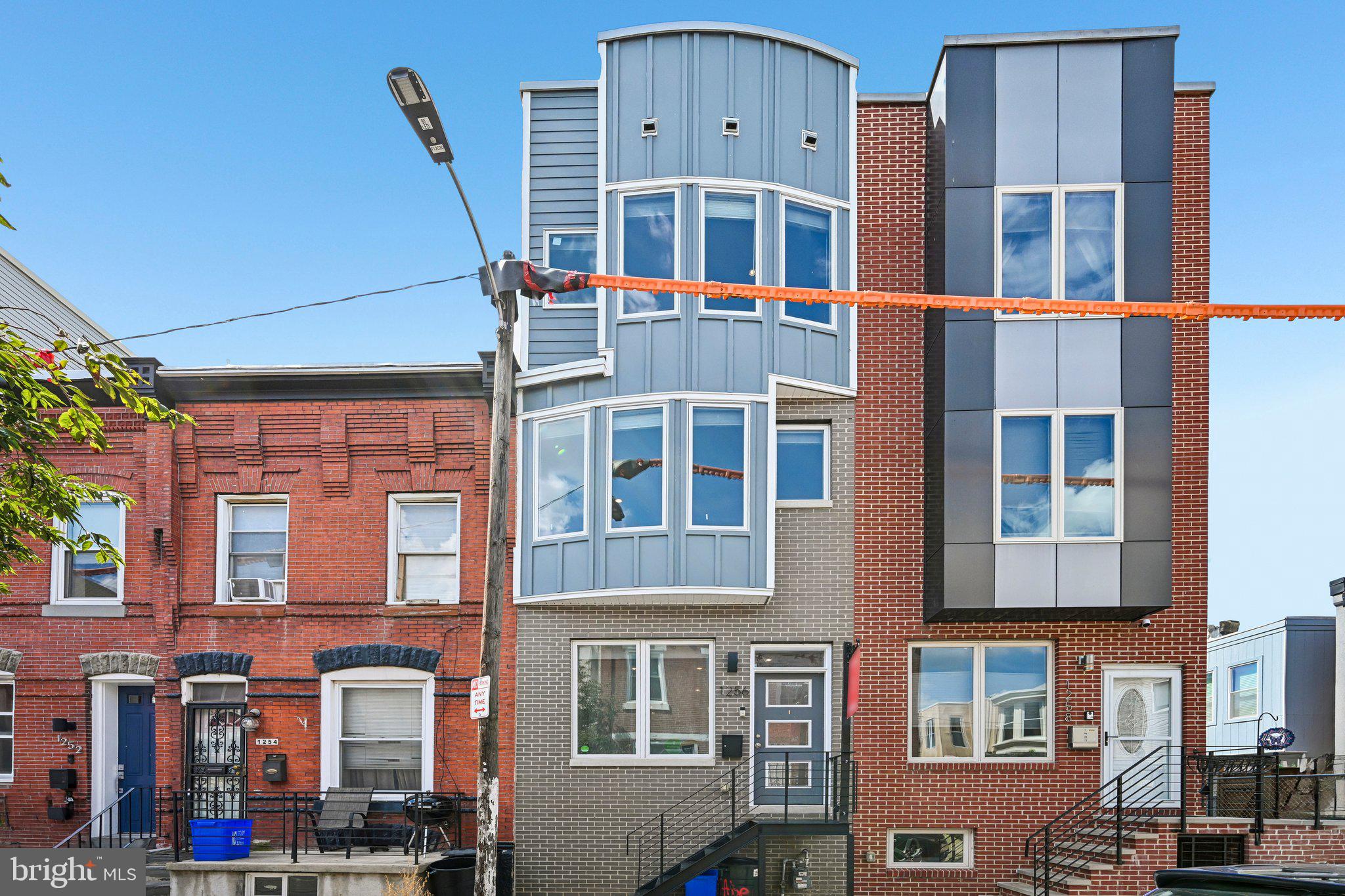 1256 Hollywood St, Philadelphia, PA 19121