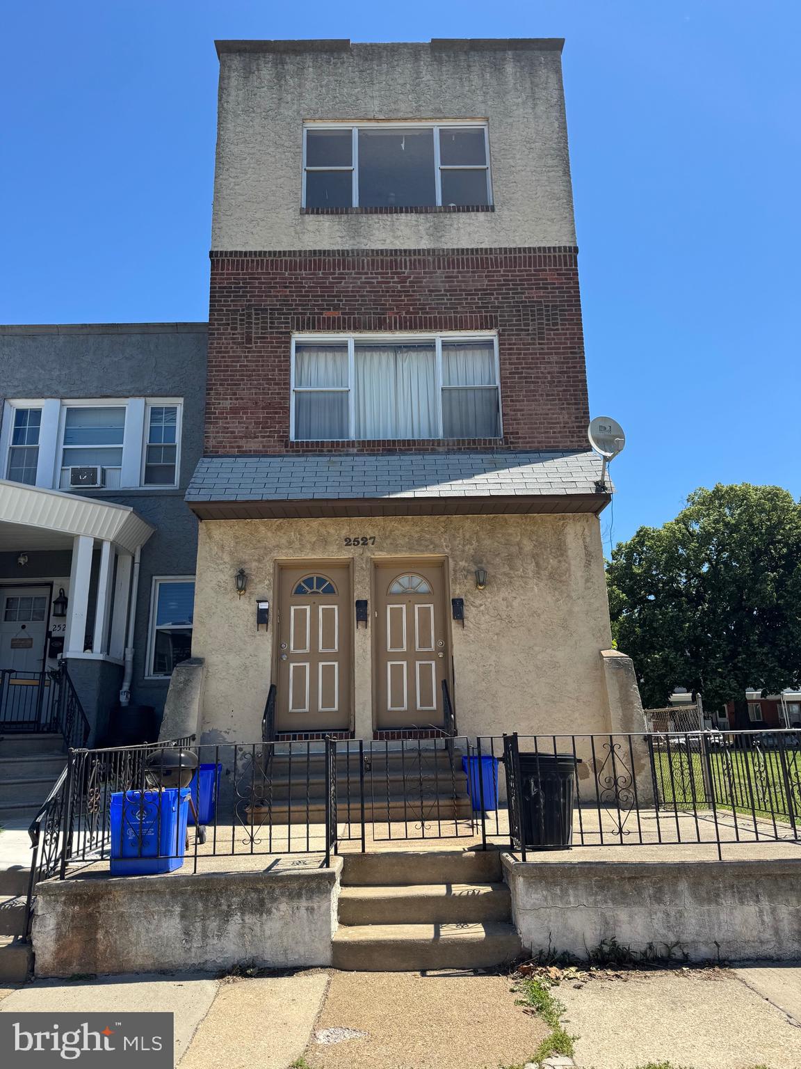 2527 68th St, Philadelphia, PA 19142
