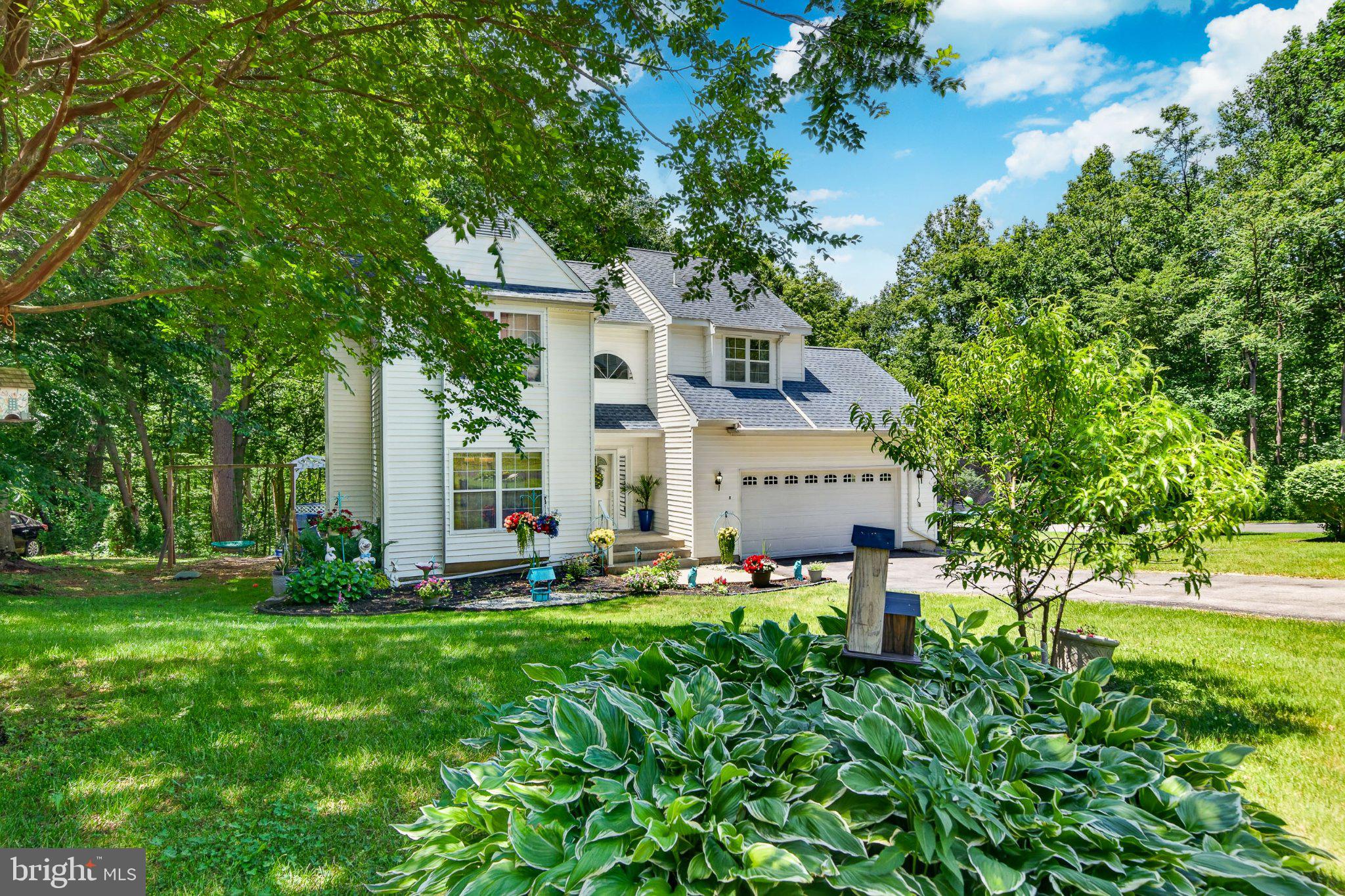 102 Valley View Dr, Coatesville, PA 19320 photo