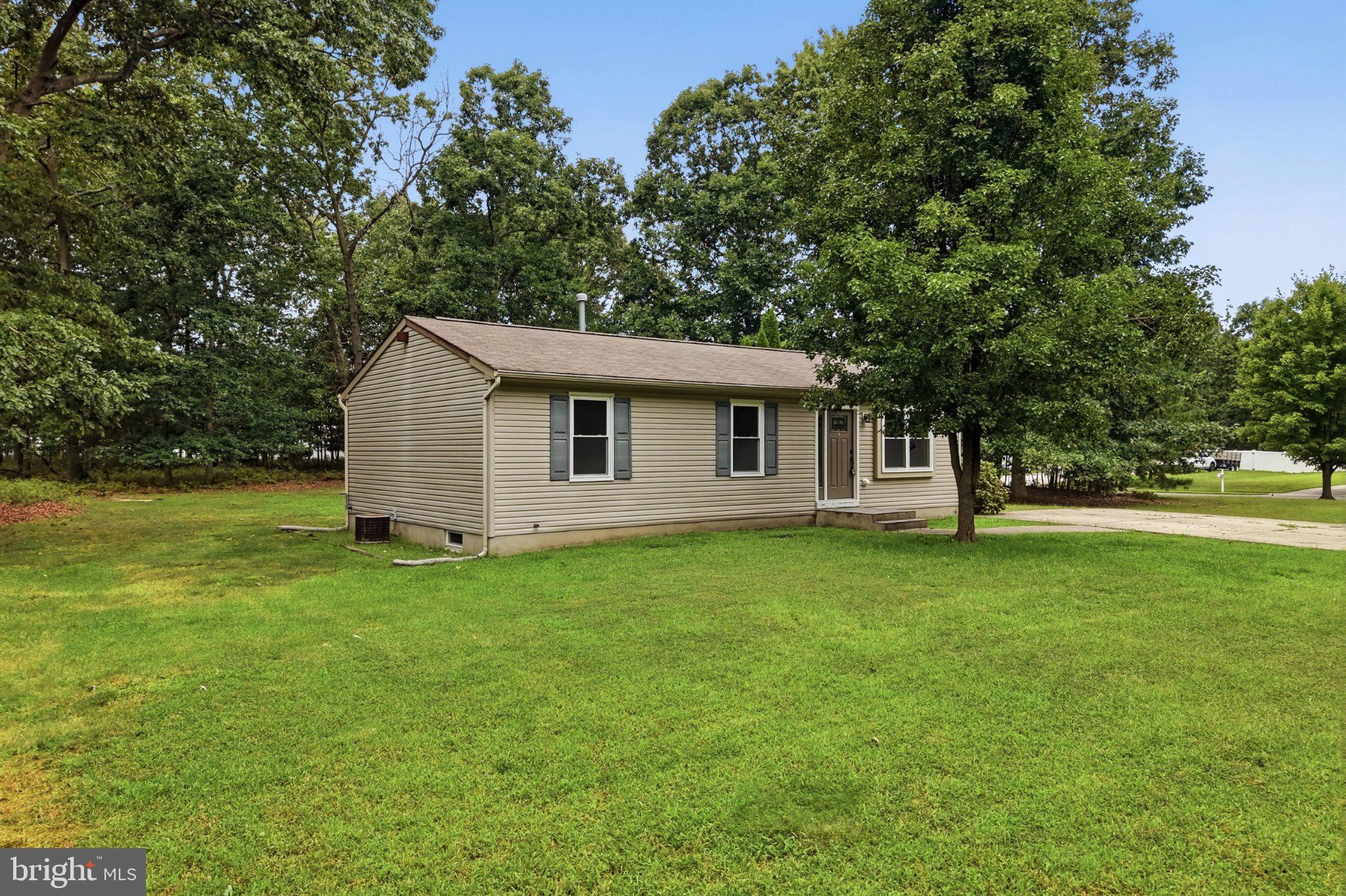 105 Mccurdy Ave, Franklinville, NJ 08322 photo