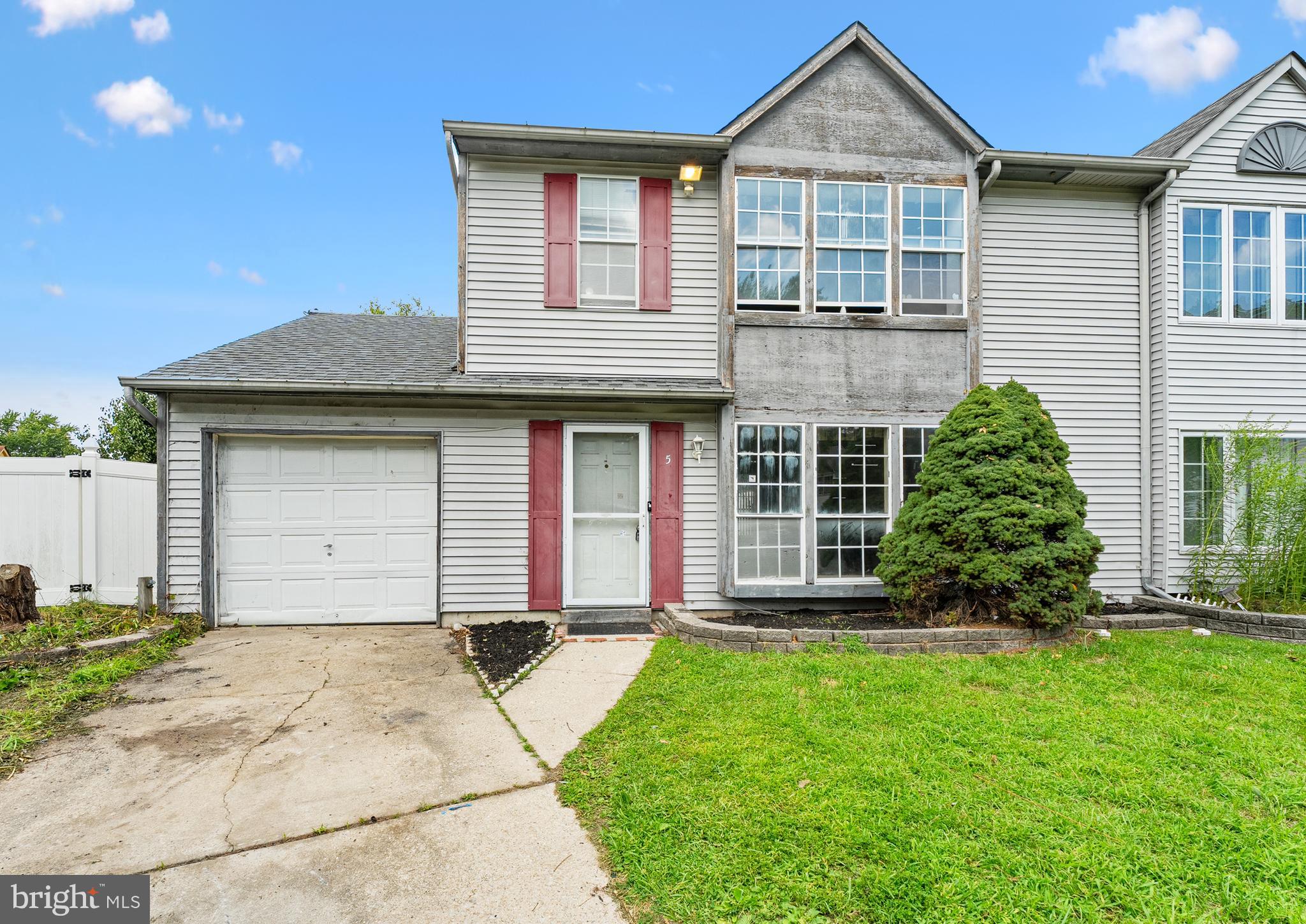 5 Glenn Alpine Ct, Clementon, NJ 08021