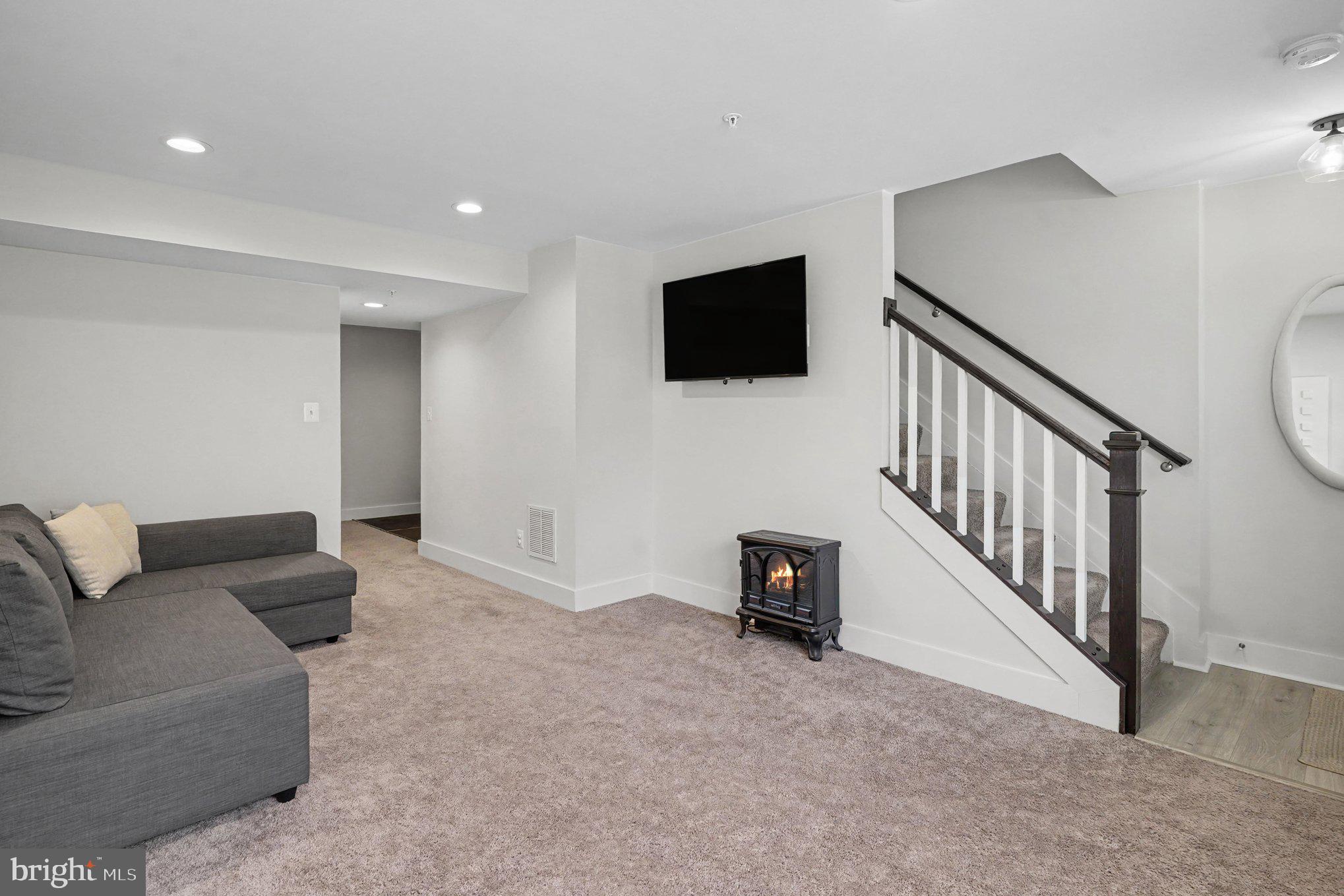 4306 Klosterman Ave, Baltimore, MD 21236 photo