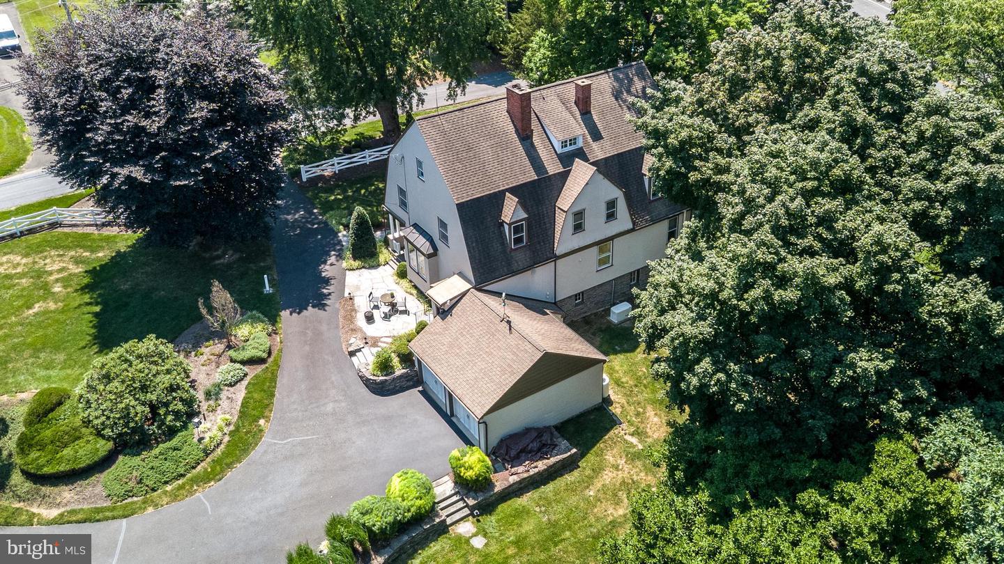 1633 Grasshopper Ln, Lower Gwynedd, PA 19002 photo