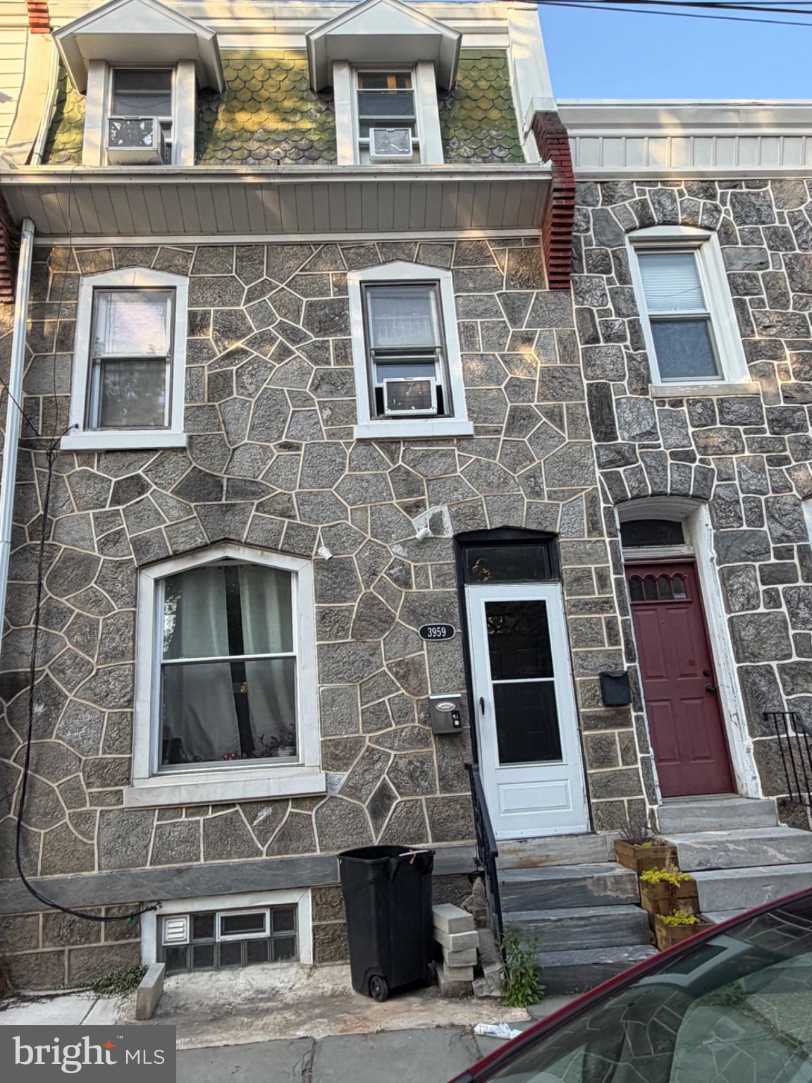3959 Terrace St, Philadelphia, PA 19128