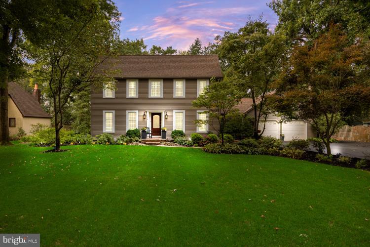 114 Laurel Ln, Mount Laurel, NJ 08054 photo