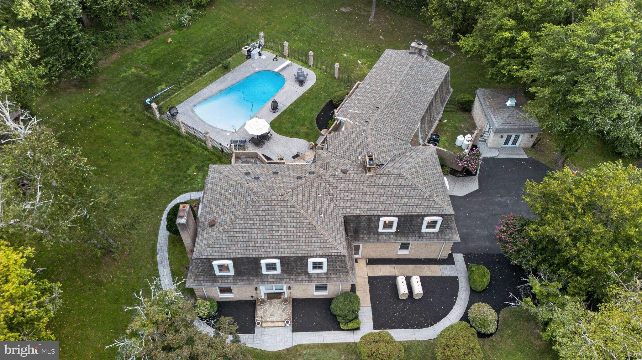 3001 Merrydale Dr, Upper Marlboro, MD 20772