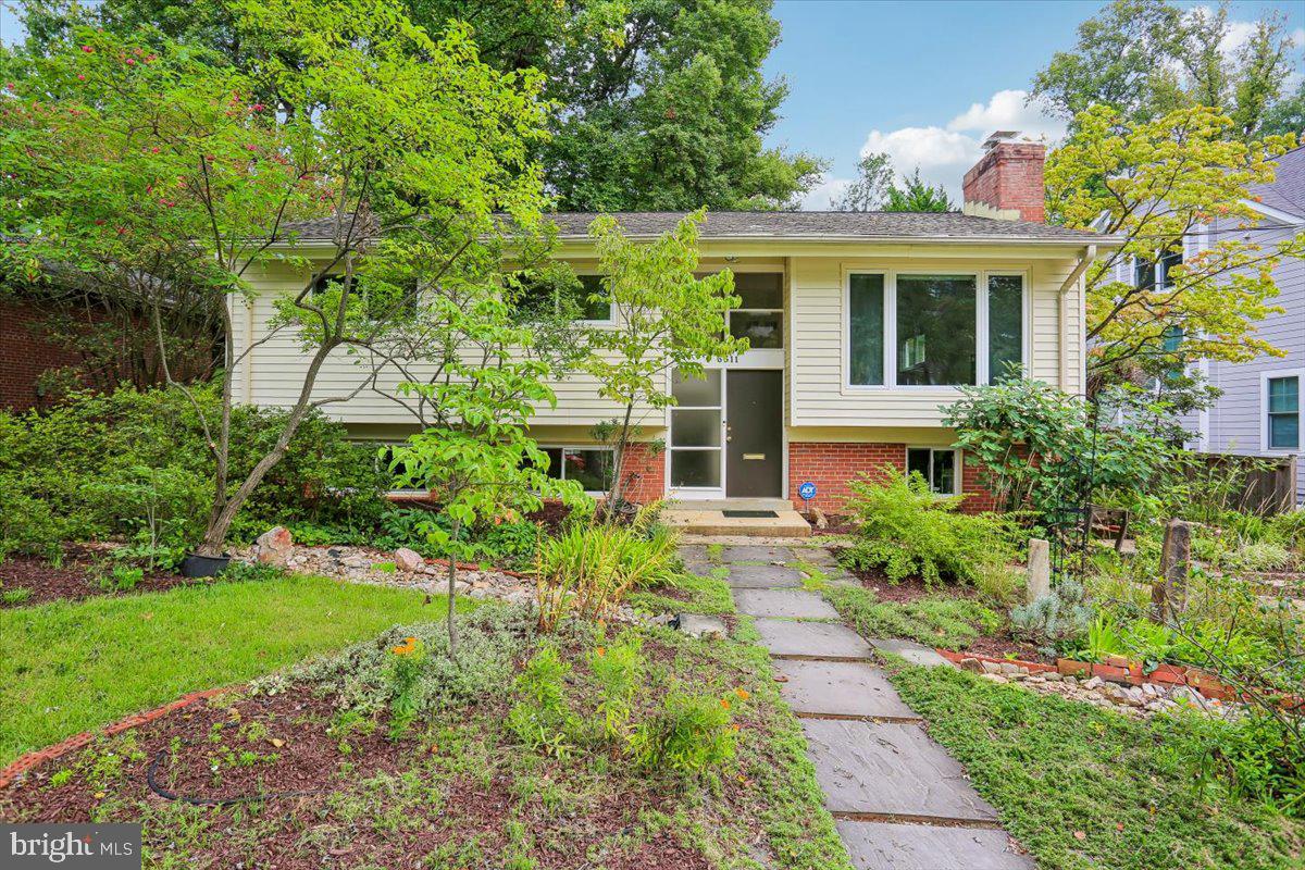 6511 Callander Dr, Bethesda, MD 20817 photo