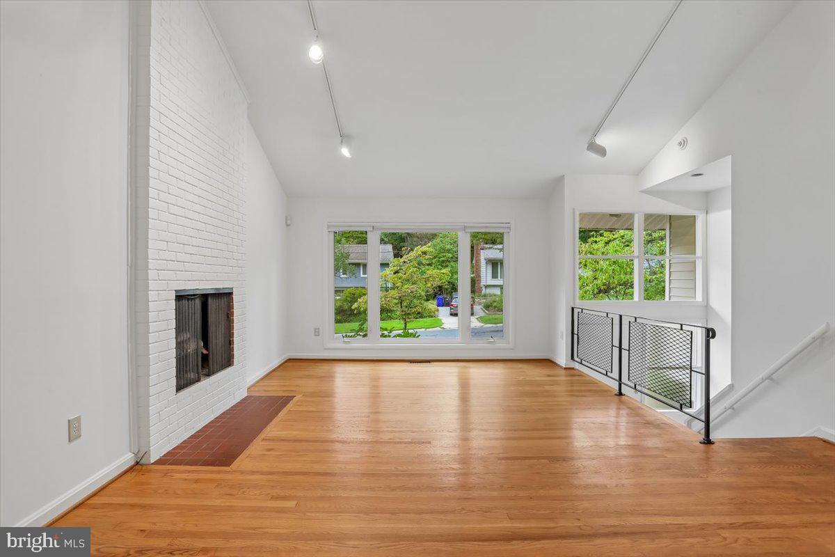 6511 Callander Dr, Bethesda, MD 20817 photo