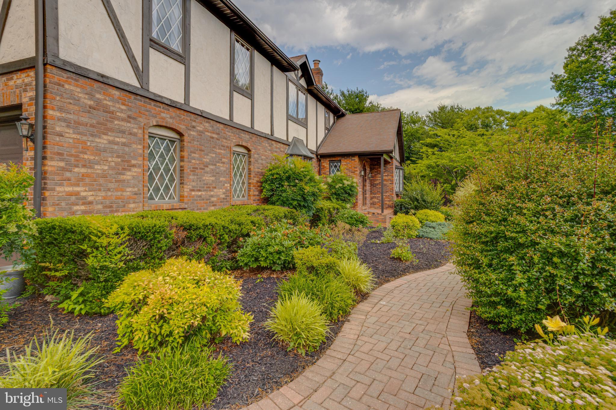 2300 Kings Arms Dr, Fallston, MD 21047 photo